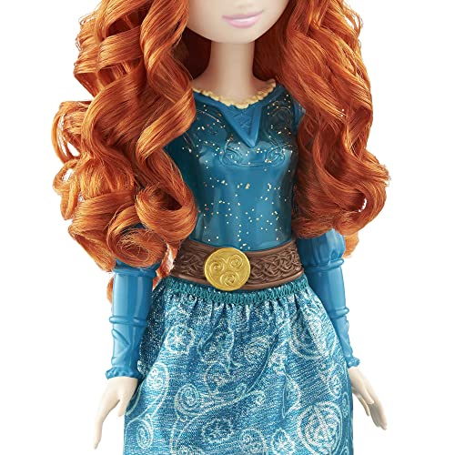 Detalle de Mattel Disney Princess Mérida (Brave) – Muñeca de moda articulada con accesorios y pelo largo