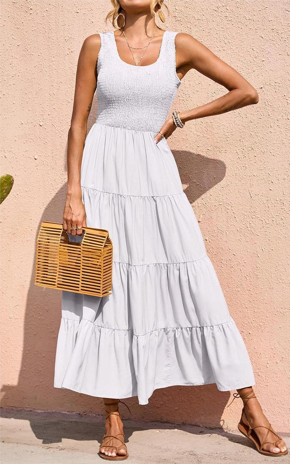 Detalle de PRETTYGARDEN Women's 2026 Casual Loose Maxi Sundress with Smocked Tank and Tiered Design