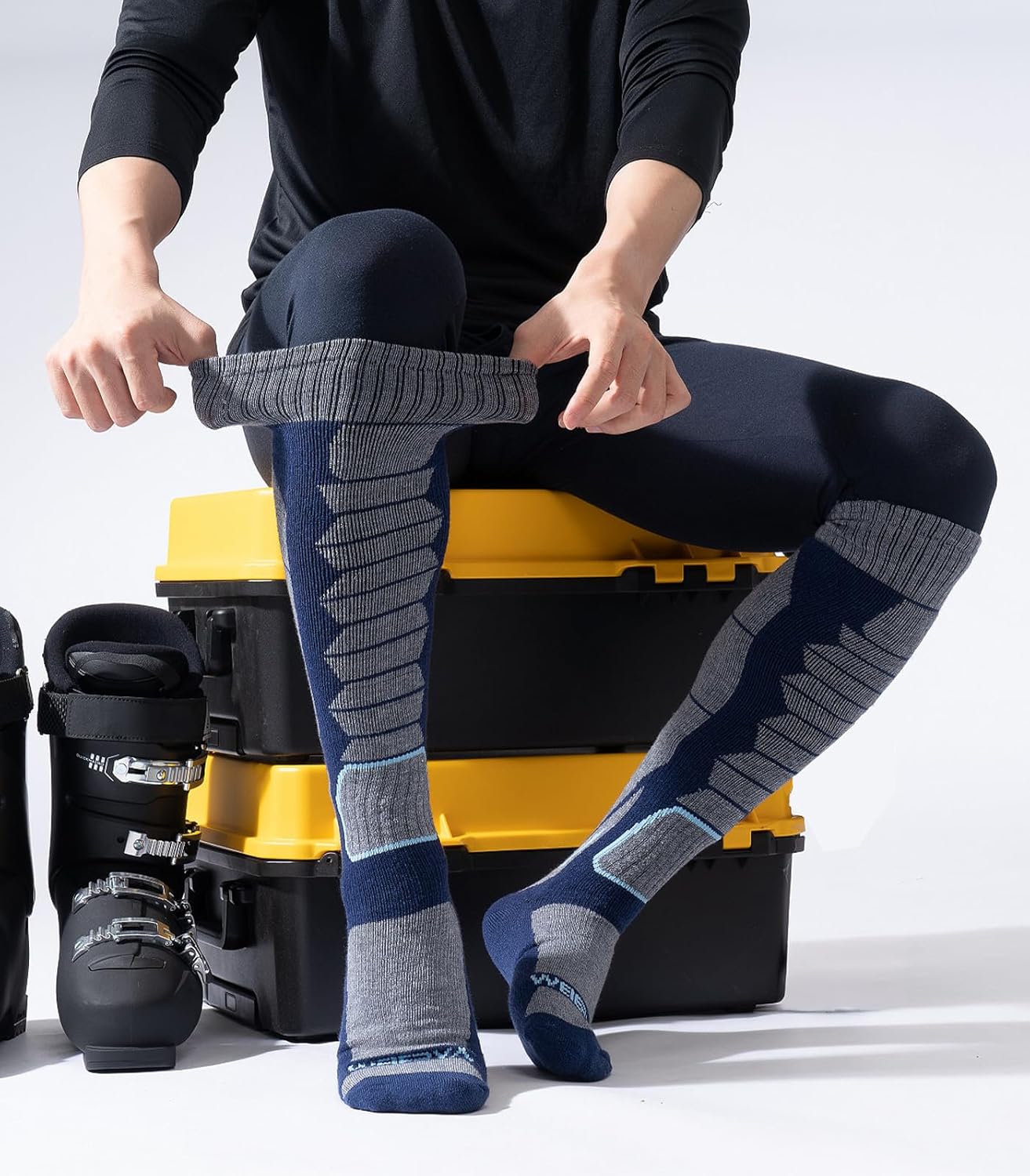 Detalle 2 de WEIERYA Merino Wool Ski Socks — Over-the-Calf Thermal
