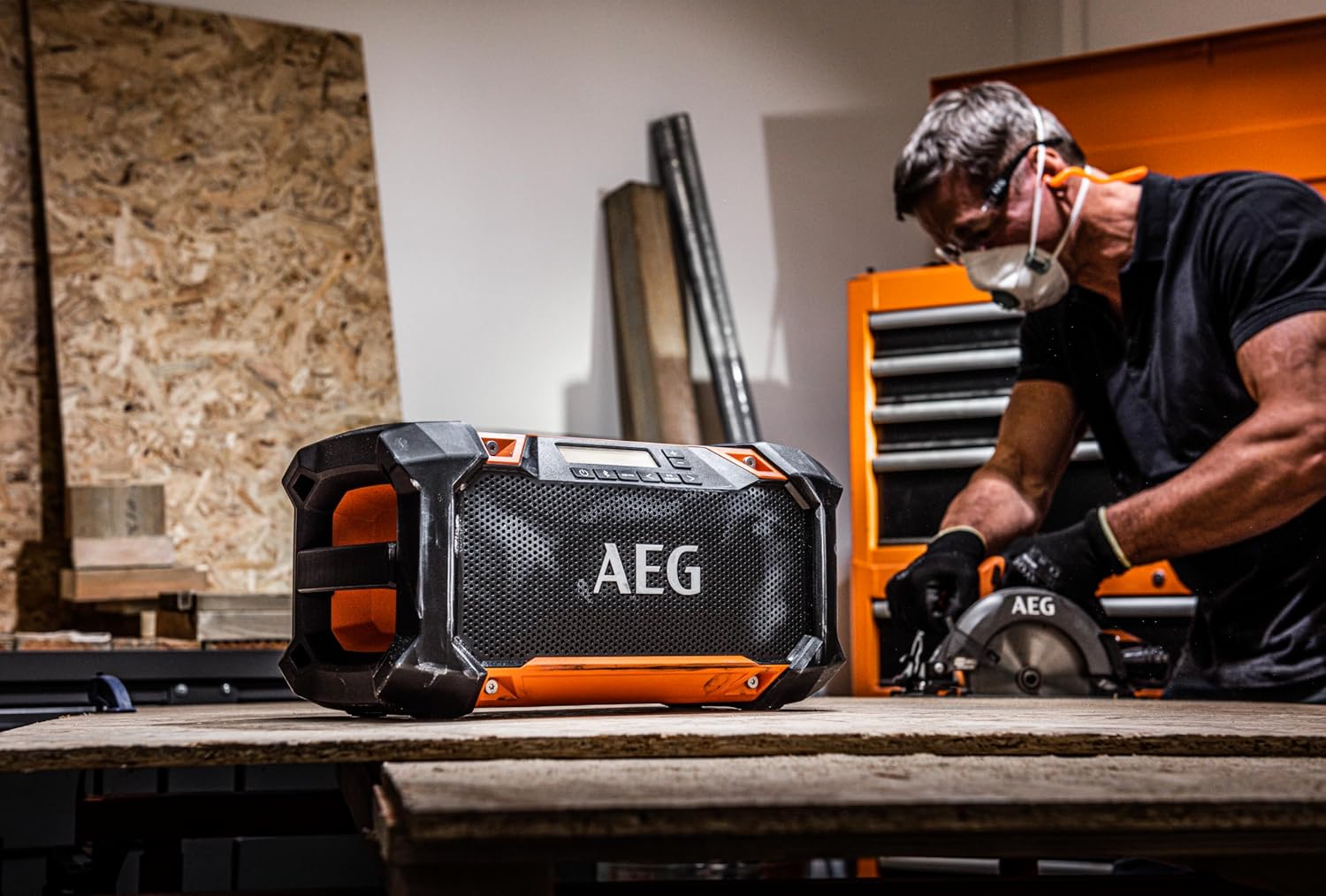 Detalle de AEG Radio de Chantier BRSP 18 – Bluetooth, 30 W, IP54 et compatibilité PRO18V