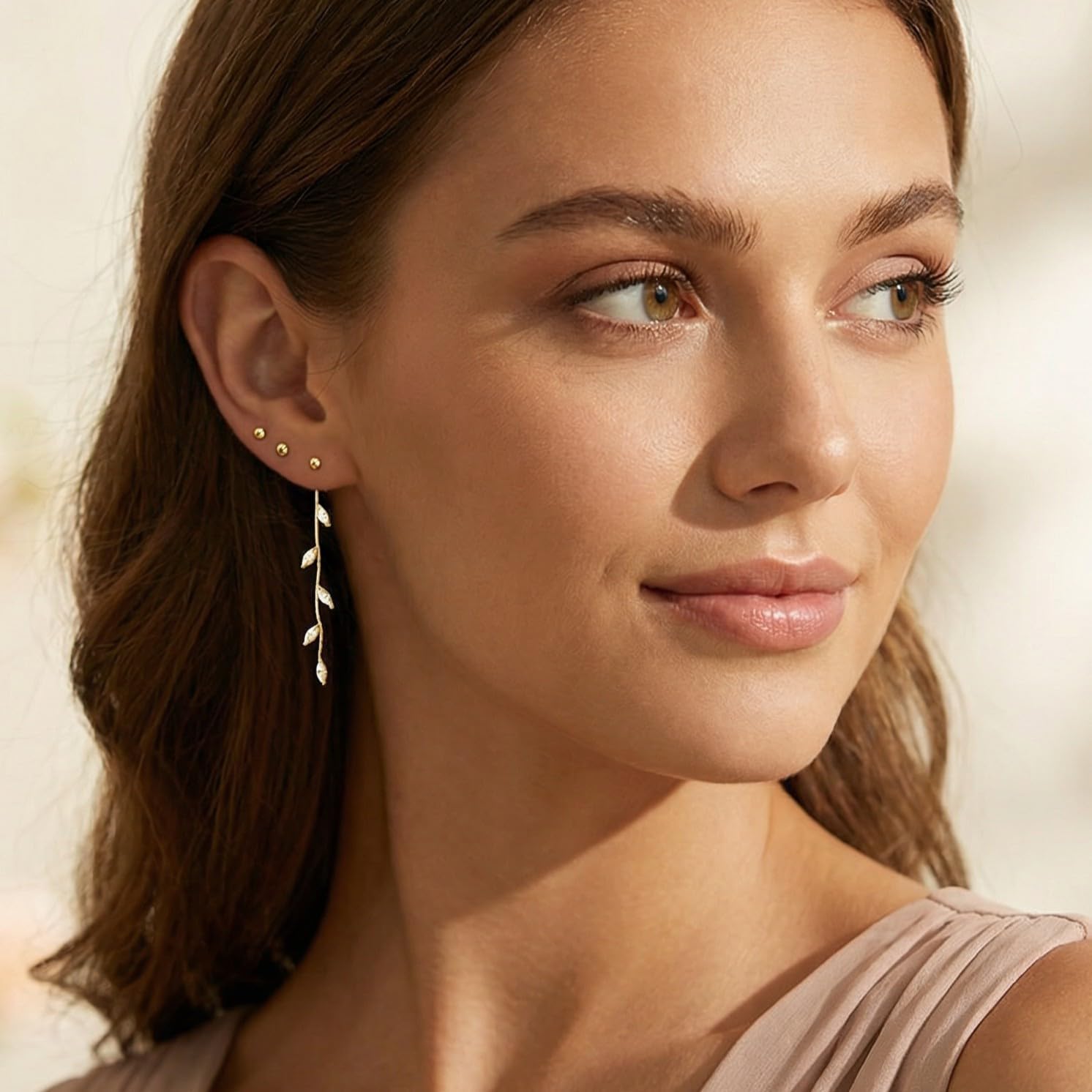 Thumbnail 2 de SLUYNZ 925 Sterling Silver Droplet Dangle Earrings with Olive Leaf Design