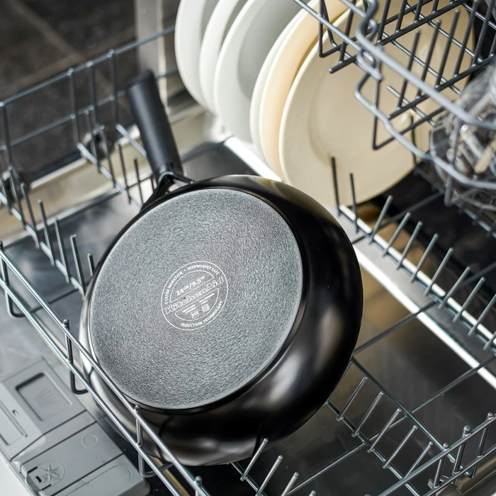 Thumbnail 2 de KitchenAid Classic Forged Bratpfannenset (24 + 28 cm) – 2-teiliges Set mit Keramik-Antihaft