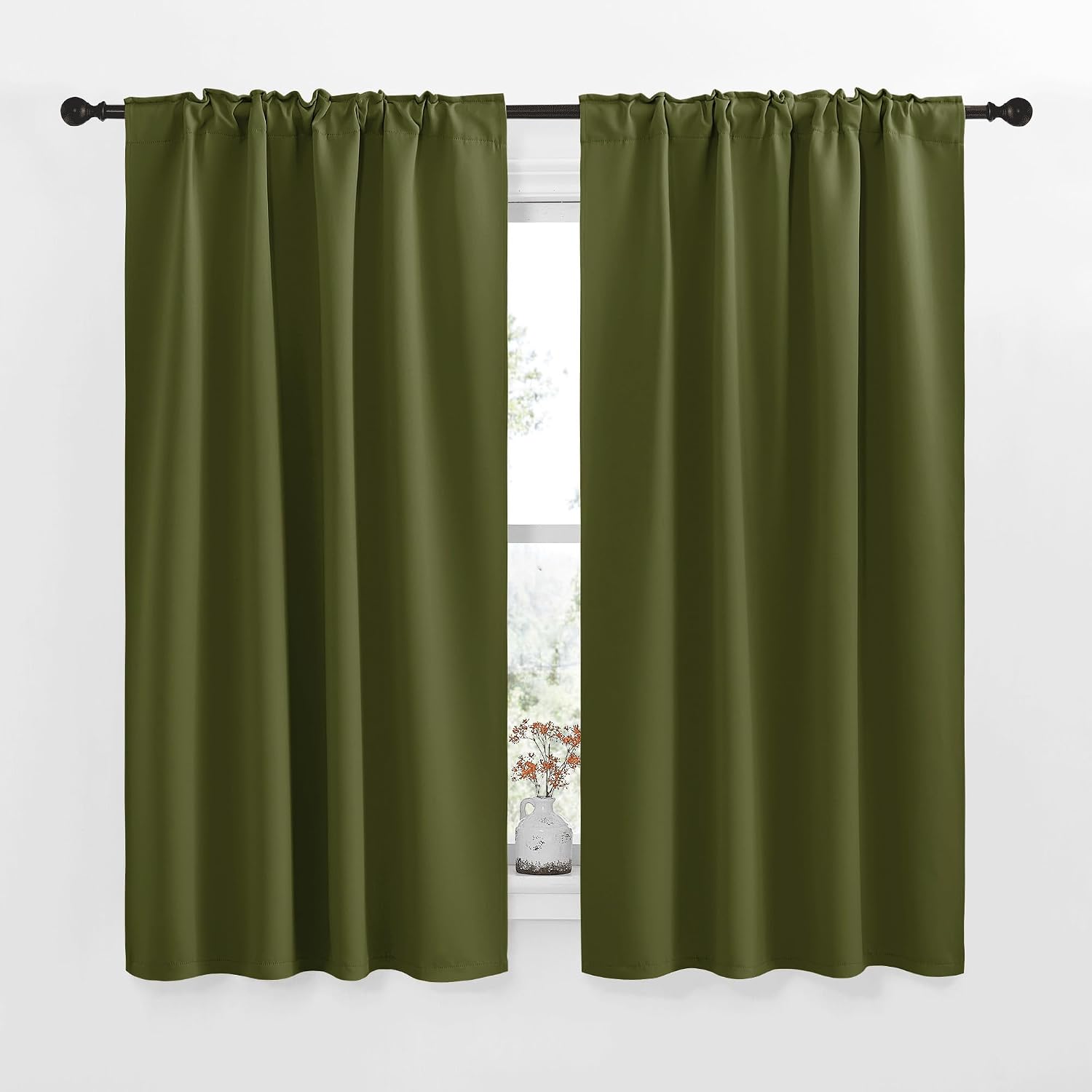 Detalle 2 de NICETOWN 62x63 Blackout Curtain Panels 🪟