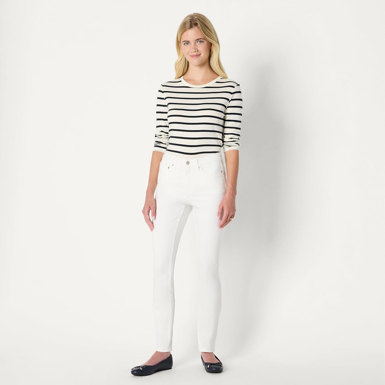 Detalle de Amazon Essentials Women's High Stretch Mid-Rise Skinny Jeans
