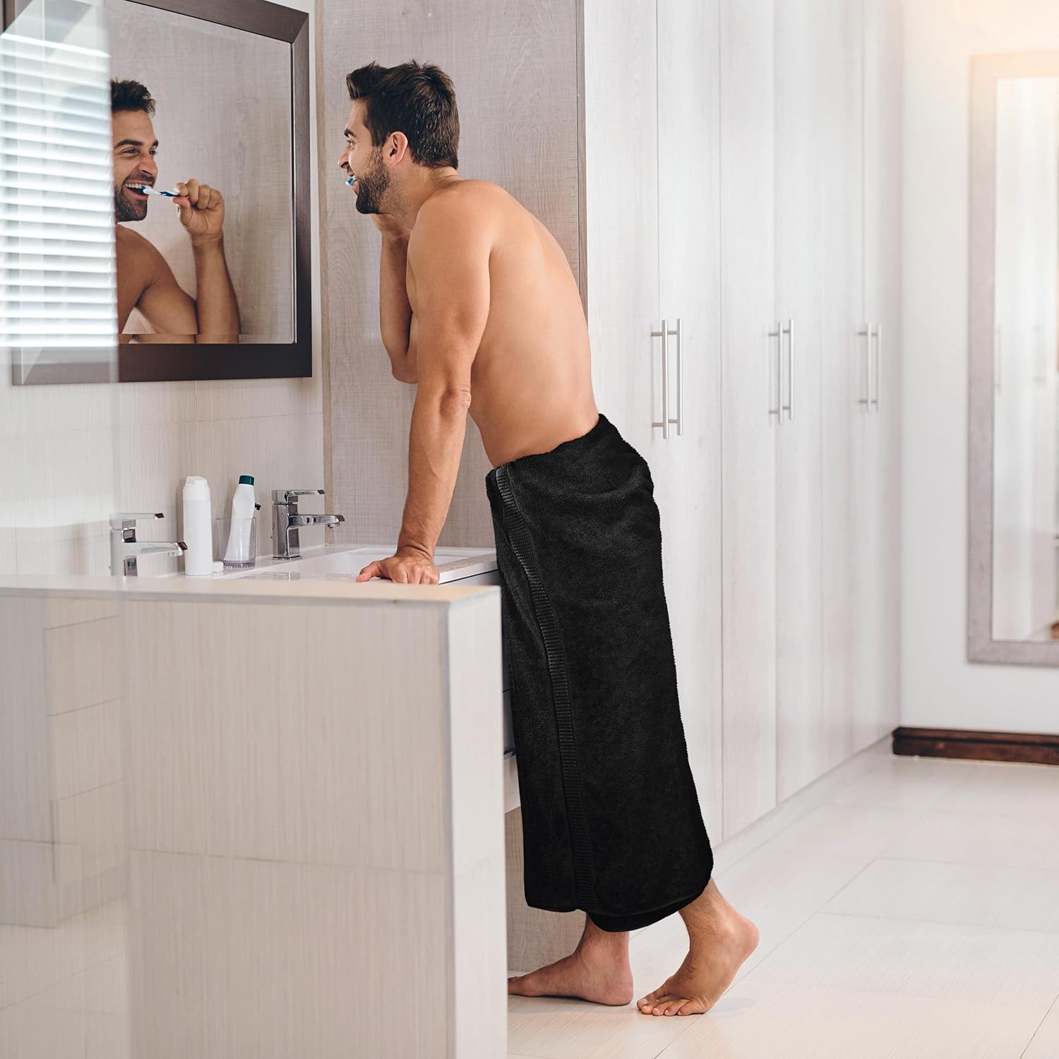 Thumbnail 2 de Utopia Towels 2er-Set große Badetücher aus Baumwolle 90 x 180 cm (Schwarz) mit Aufhänger