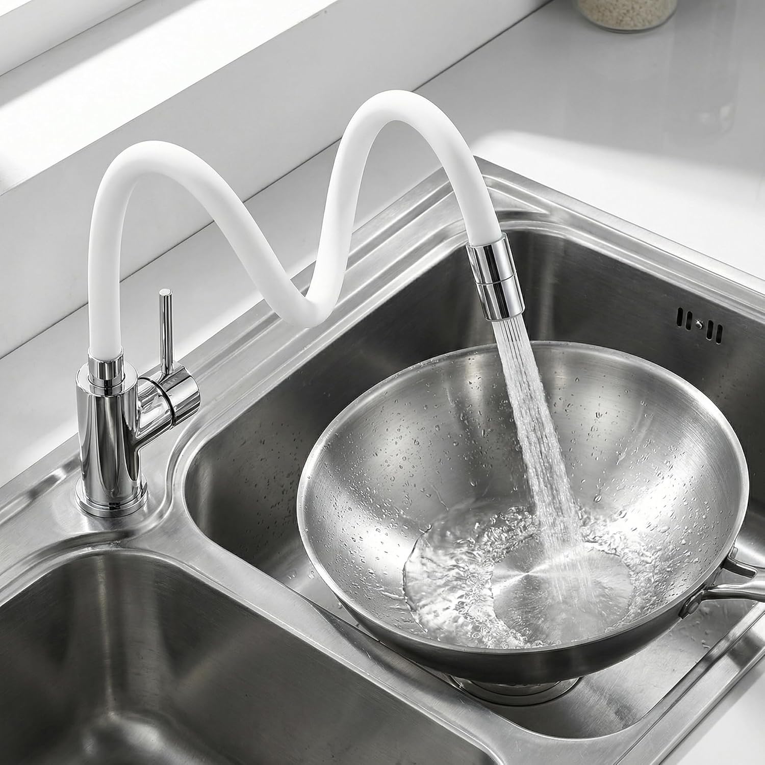 Thumbnail 2 de Wasserhahn Küche/Bad Flexibel – Hochdruck Küchenarmatur mit 2 Strahlarten, 360° schwenkbar (Edelstahl, weiß)