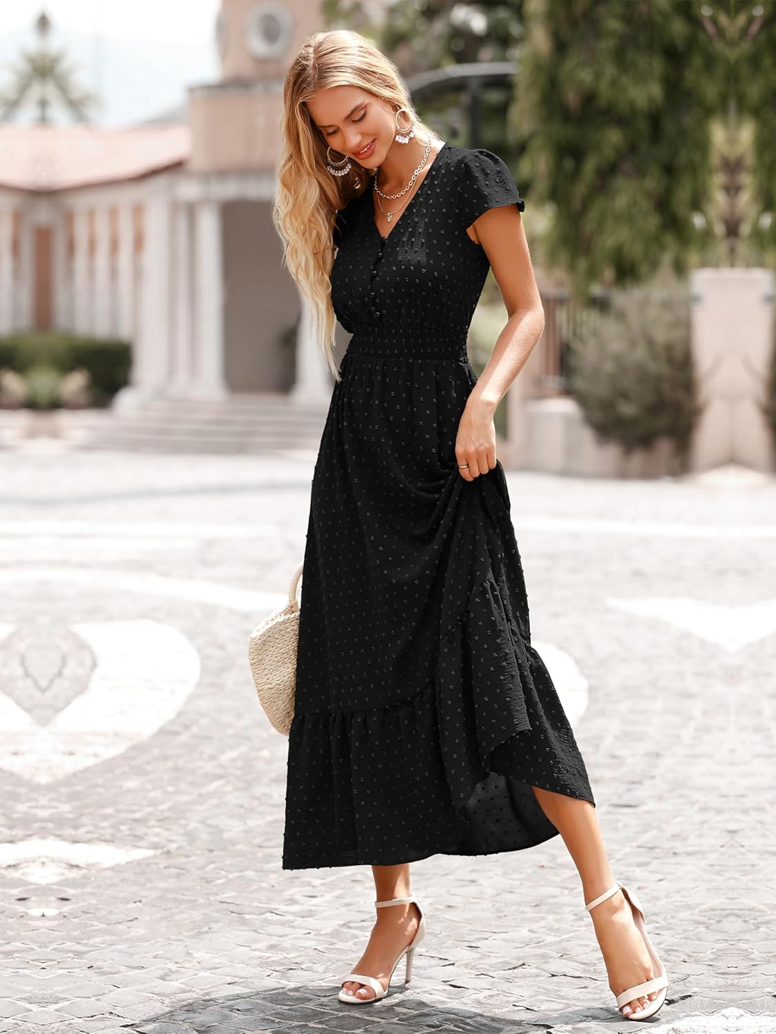 Detalle de PRETTYGARDEN 2026 Summer Maxi Dress — Boho Swiss Dot, V-Neck, Smocked Waist, Flowy Tiered Design
