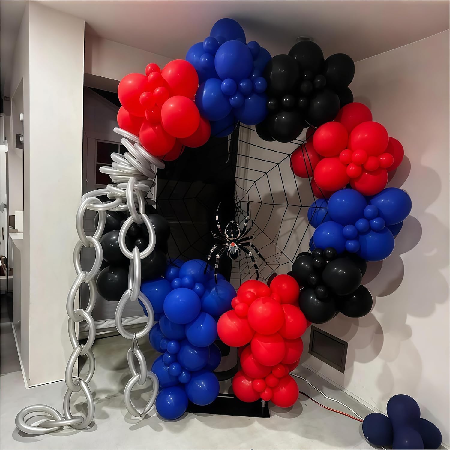 Detalle de Red Blue Black Balloons, 12 Inch Royal Blue Red Confetti Latex Balloon Kit — Spider Theme Party Decor