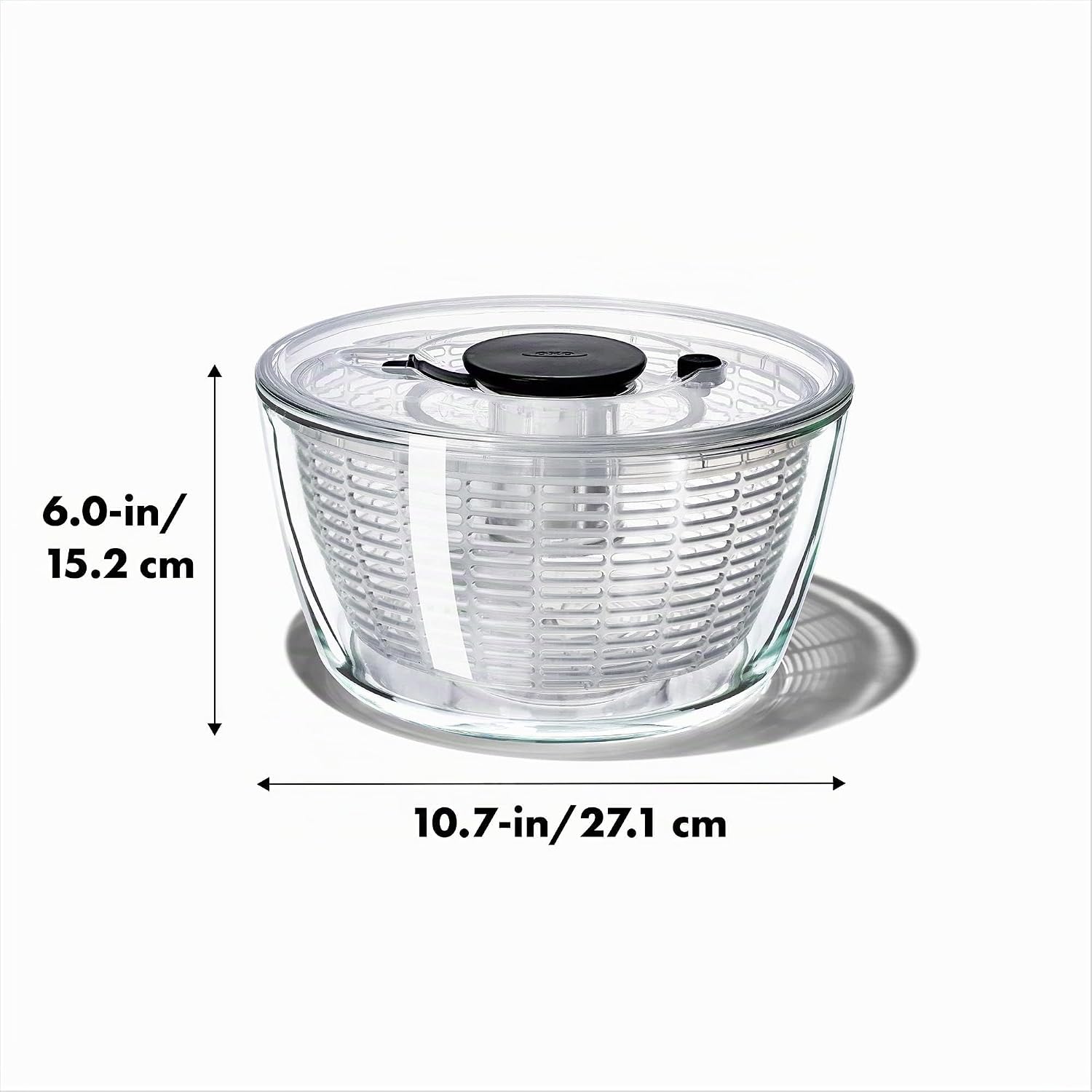 Detalle de OXO Good Grips Salatschleuder aus Glas mit Einhand-Pumpe und integrierter Bremse