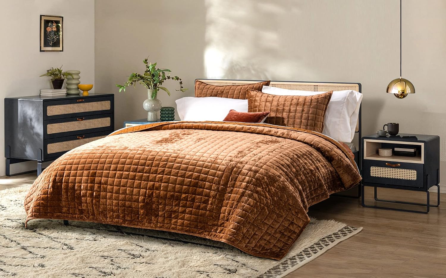 Thumbnail 2 de RECYCO Luxury Velvet Quilt Set (California King 118'' x 106''): Ultra-Soft, Lightweight, Oversized Comfort for All Season Bedding