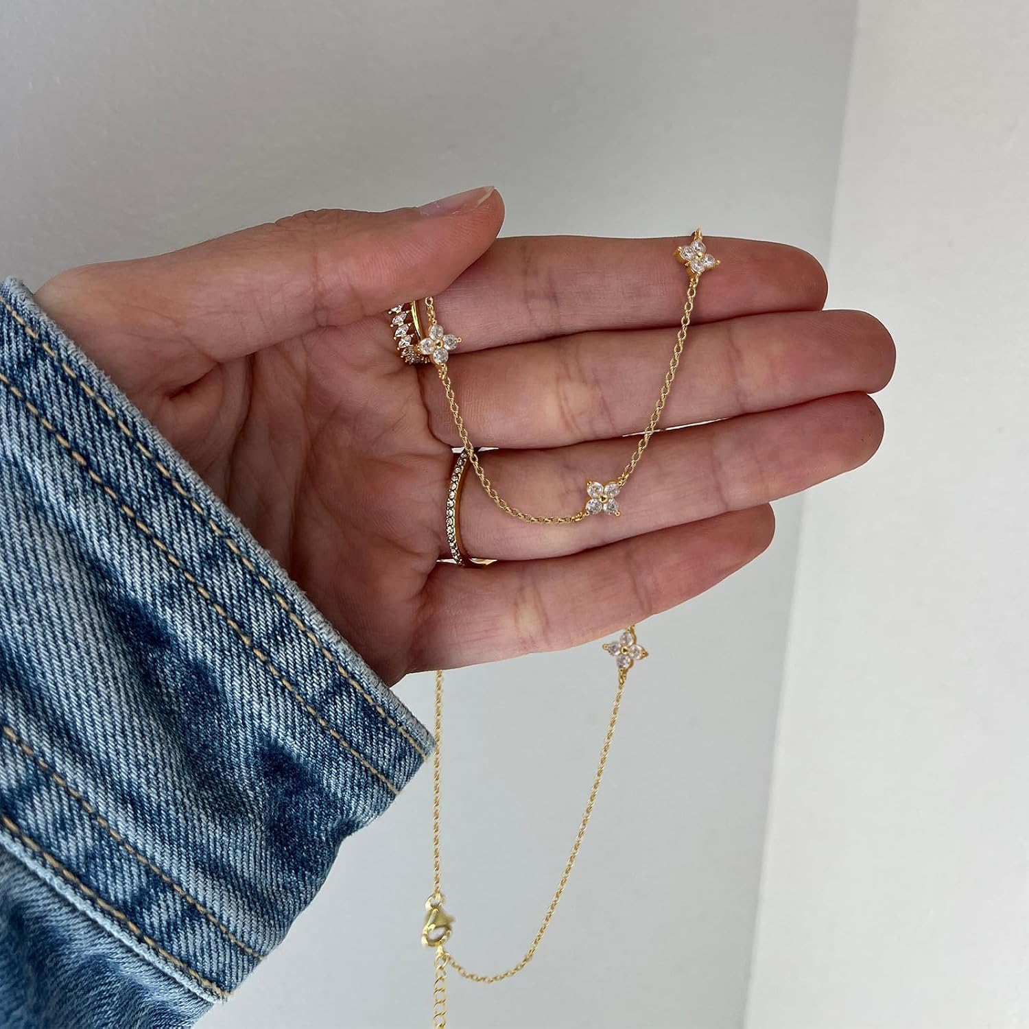 Detalle de HARJJME Damen-Kette aus 14K vergoldetem Kupfer & Silber 925 mit Kleeblatt, Herz und Zirkonia – Choker, wasserfest