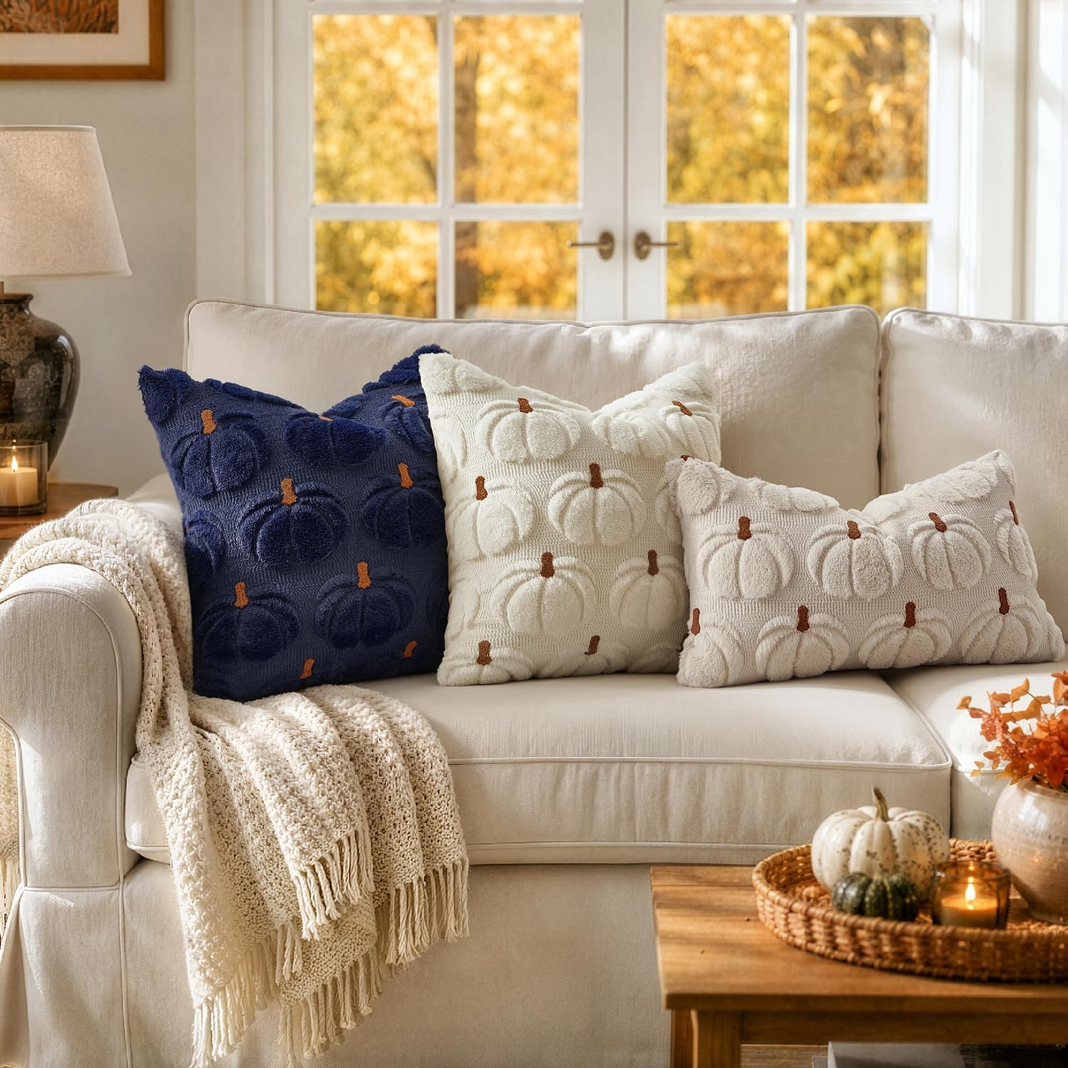 Detalle de MIULEE Fall Pumpkin Pillow Covers, 16 x 16, Set of 2, 3D Embroidery