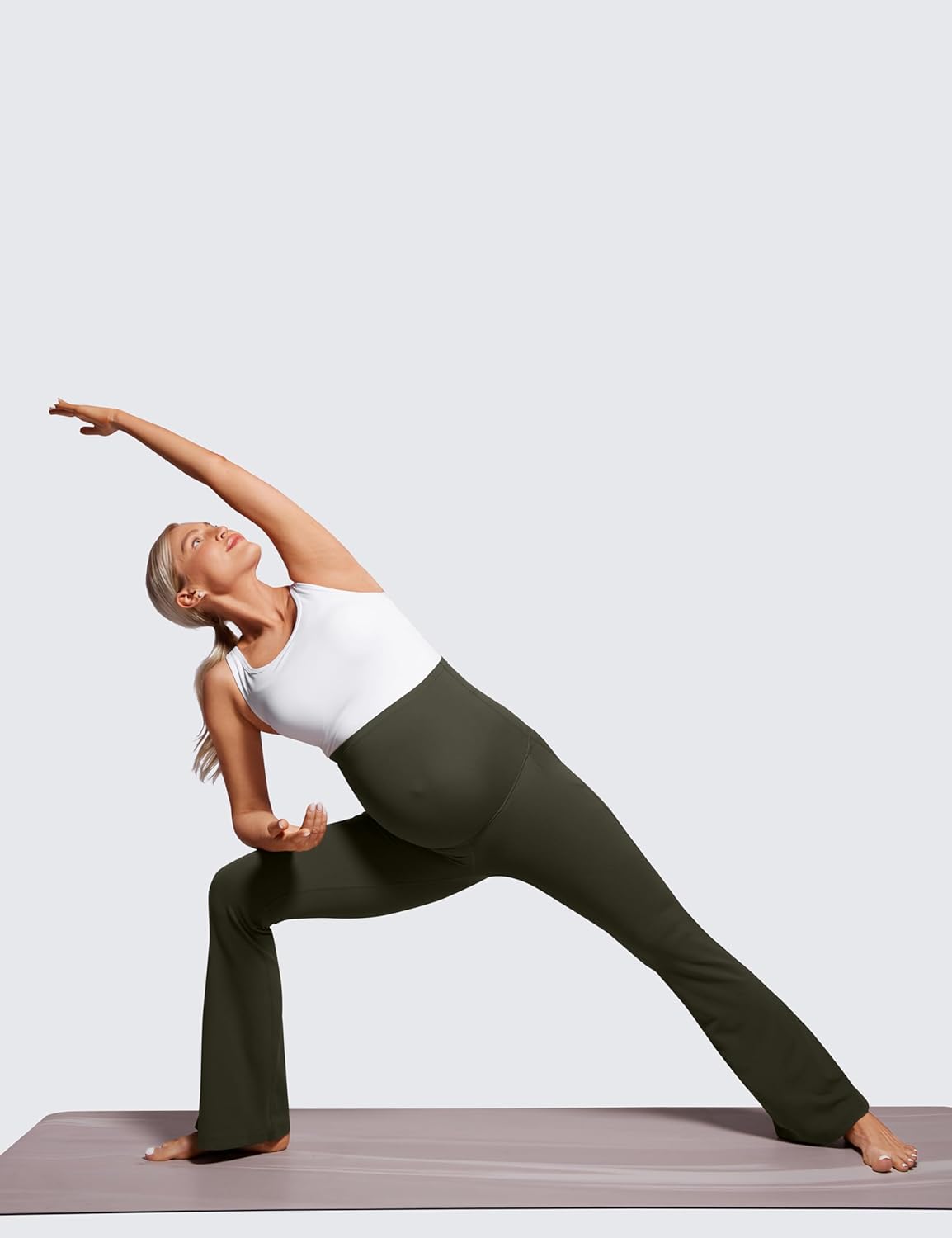 Detalle de CRZ YOGA Butterluxe Legging Évasé de Maternité avec Poches – 79 cm