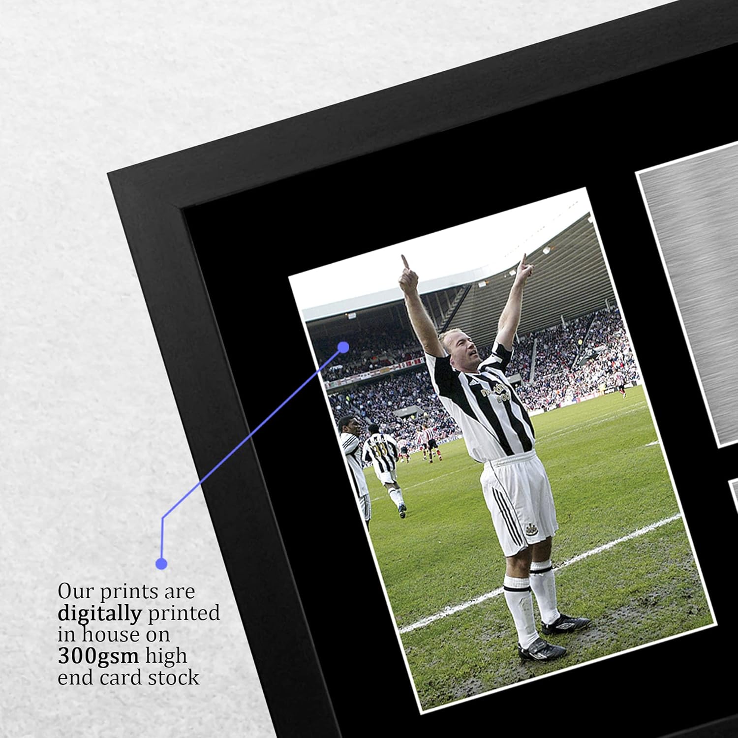Thumbnail 3 de HWC Trading FR Alan Shearer gift signed, framed A4 Magpies photo display
