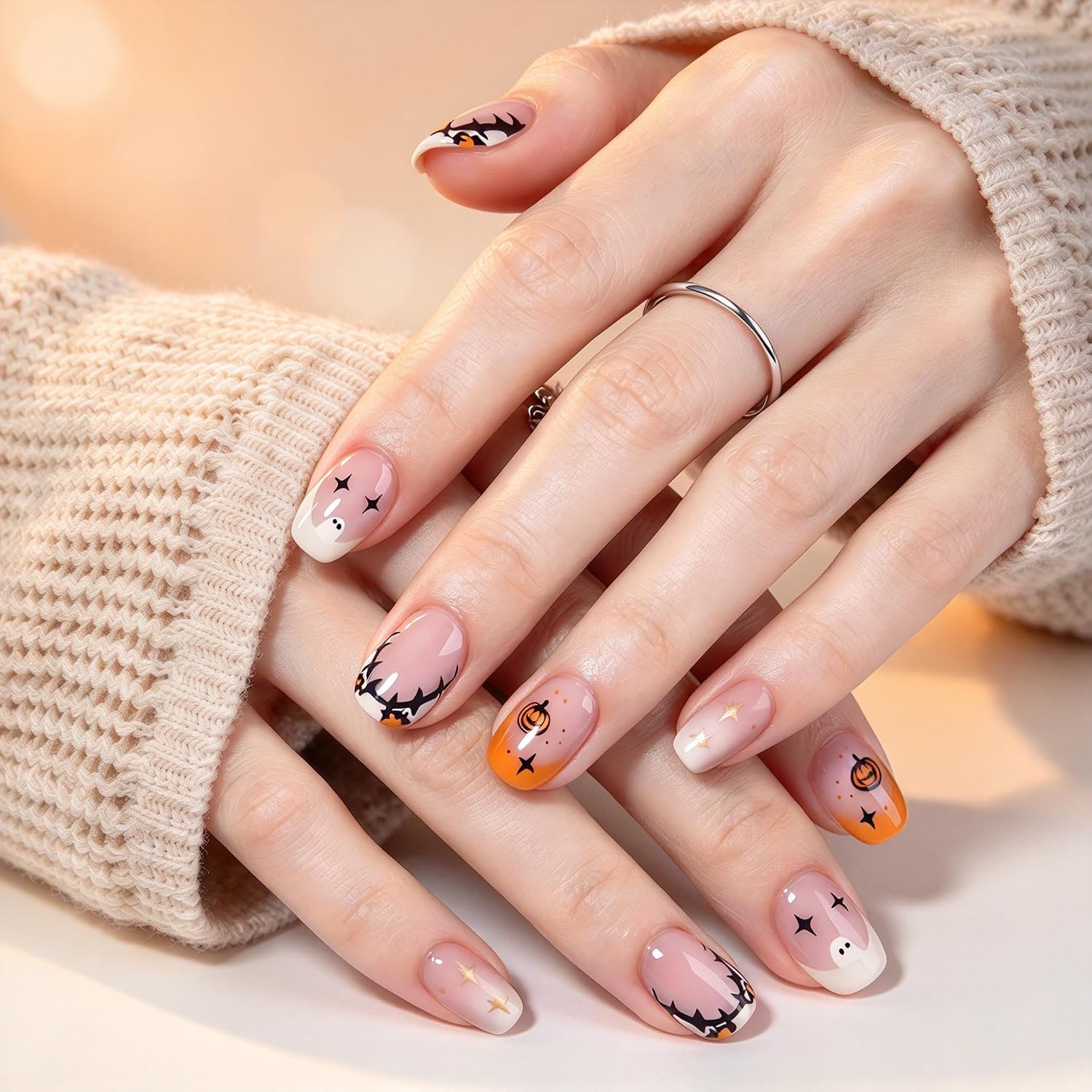 Detalle 2 de UNA GELLA UG-BX014 Halloween Press-On Nails, Short Squoval, 32 Pieces