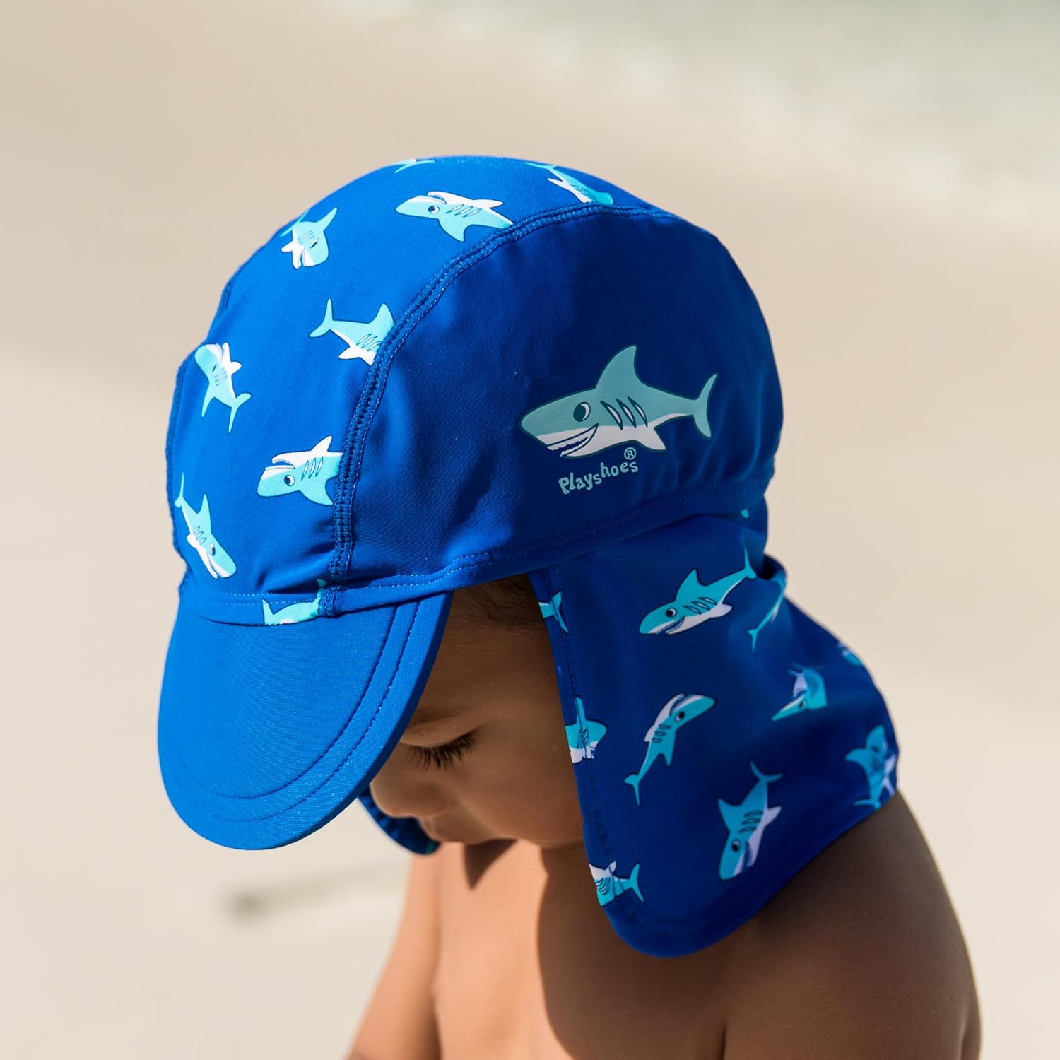 Detalle 2 de Playshoes Bonnet Garçon – Chapeau de natation anti-UV Shark Bleu (Original FR: 1 Mois, Taille fabricant 53)