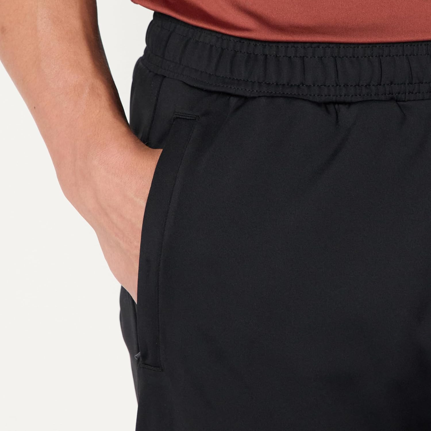 Detalle 2 de Amazon Essentials Men's Performance Stretch Training Jogger Trouser