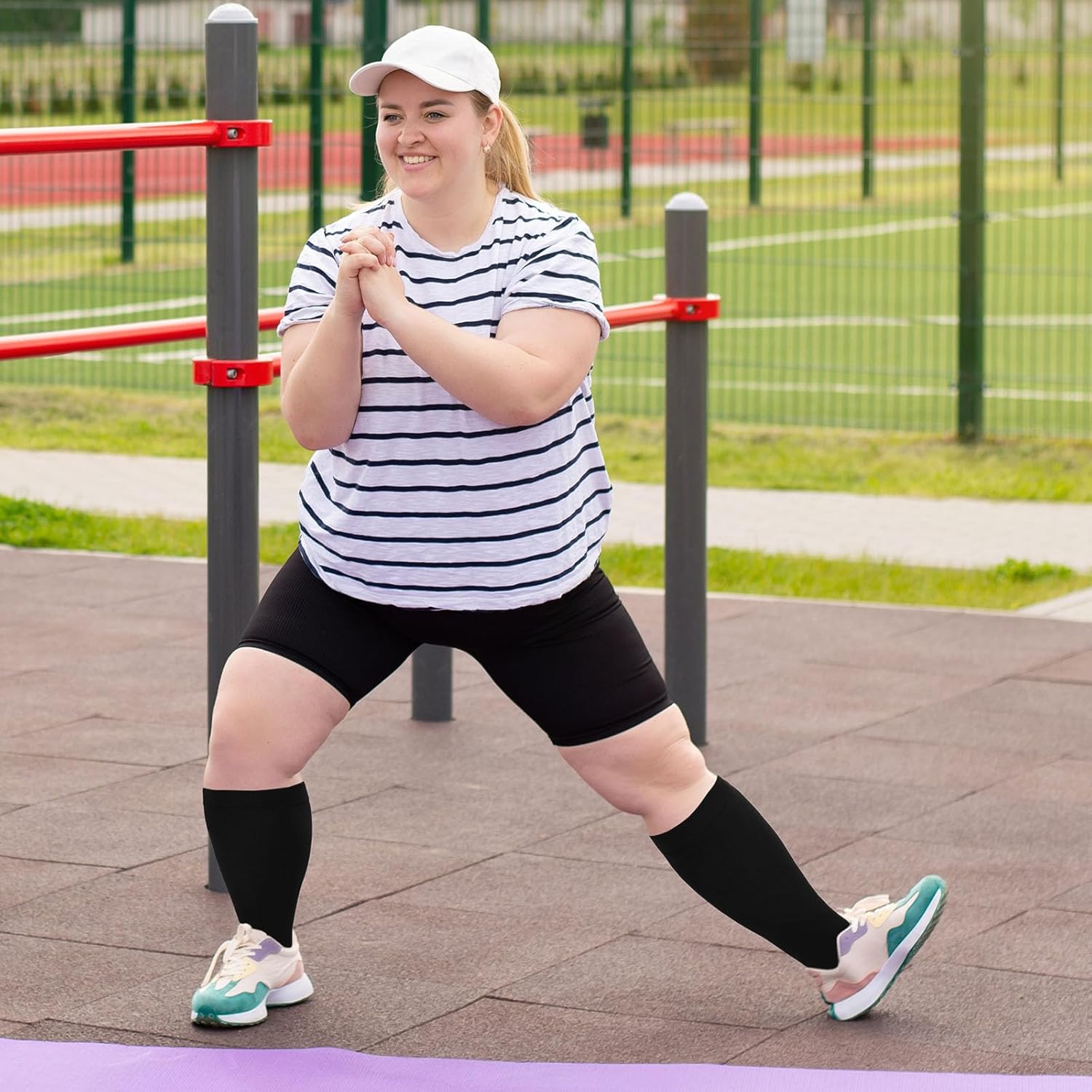 Thumbnail 4 de PUTUO Plus Size Compression Socks 20-30 mmHg