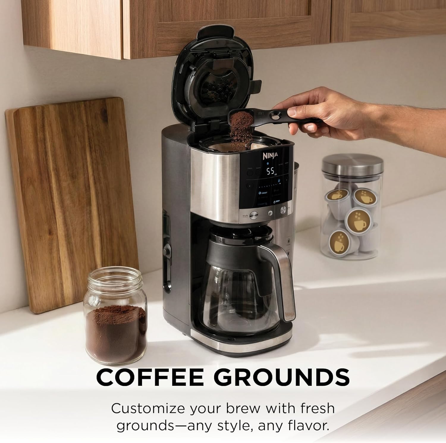 Thumbnail 1 de Ninja DualBrew Coffee Maker GP161: Grounds or Pods, Classic, Rich, Over Ice, & Cold Brew