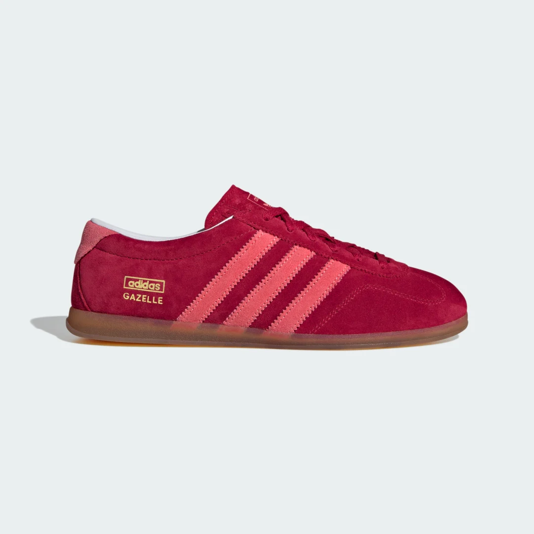 Detalle de Gazelle Lo Pro Burgundy de Adidas: estilo clásico para el día a día