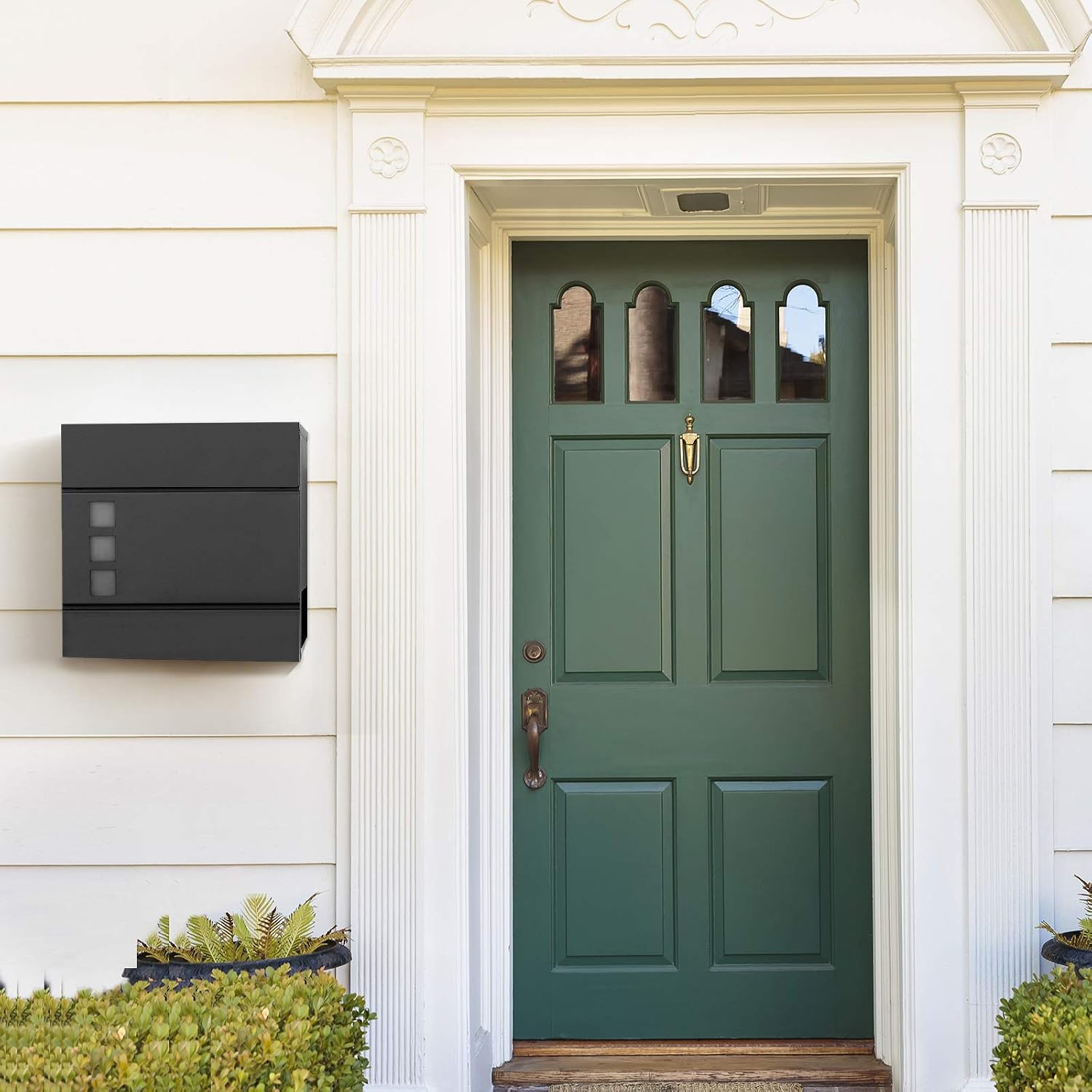 Detalle 2 de SONGMICS XXL Briefkasten GMB052B01 – robuster Wandbriefkasten mit Zeitungsfach, Sichtfenster und Schloss in Schwarz