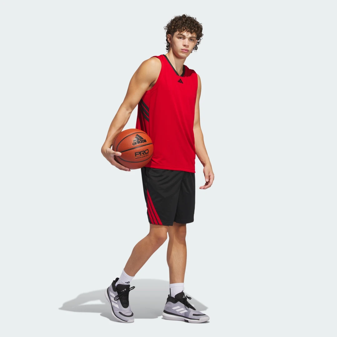 Detalle de Camiseta sin mangas adidas Basketball Legends (Rojo) – para entrenamiento cómodo y estilo urbano