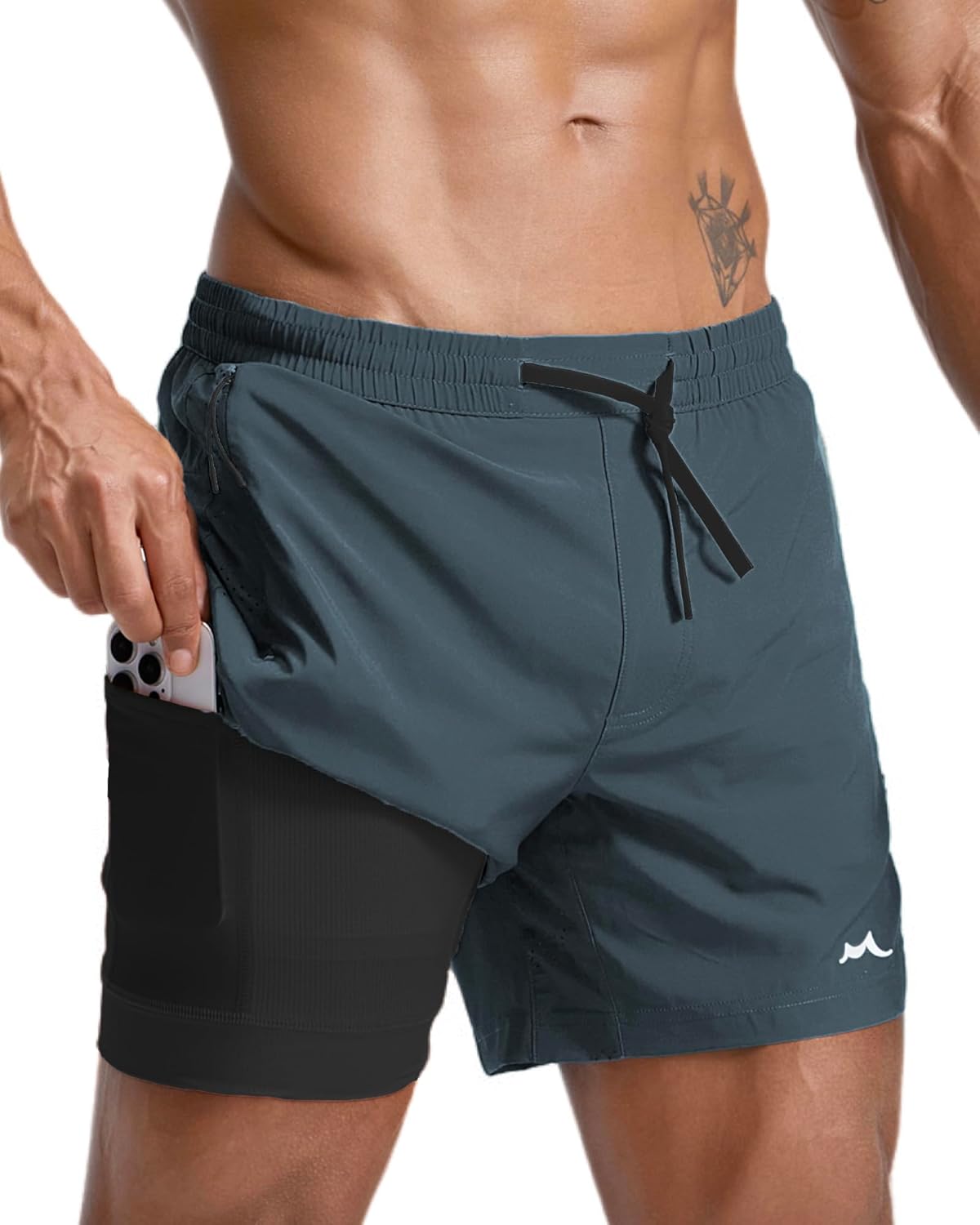 Detalle 2 de MaaMgic Men’s Athletic Running Shorts with Liner (Ultra Lightweight 5"/7")