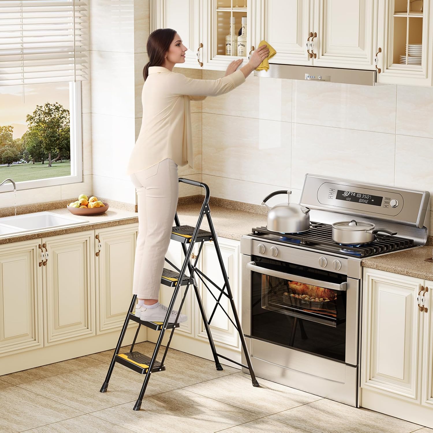 Detalle 2 de Urackify 4 Step Ladder 150 kg capacity with handrail 🪜