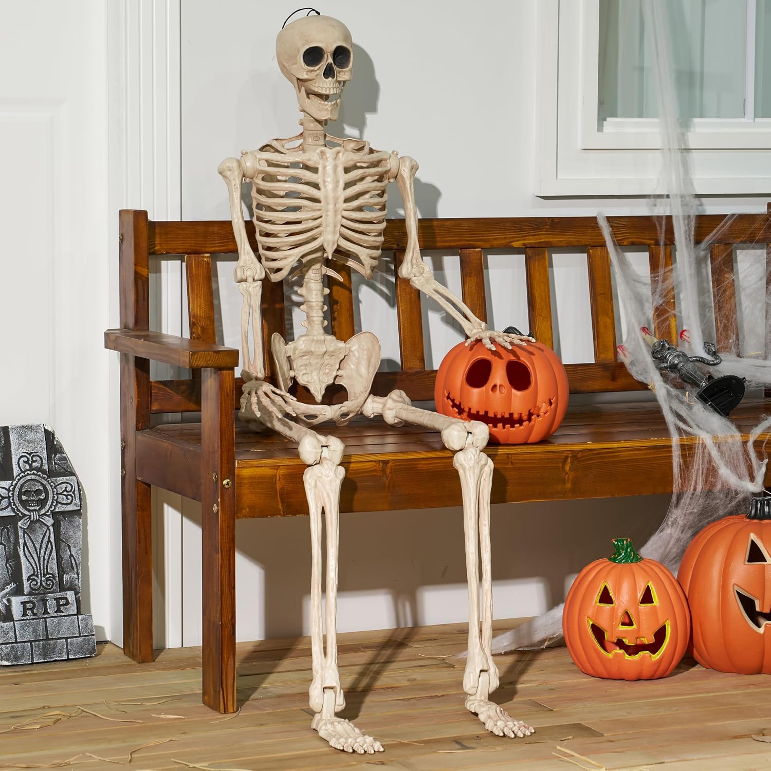 Detalle de JOYIN 5 FT Life-Size Halloween Skeleton Decor with Posable Joints