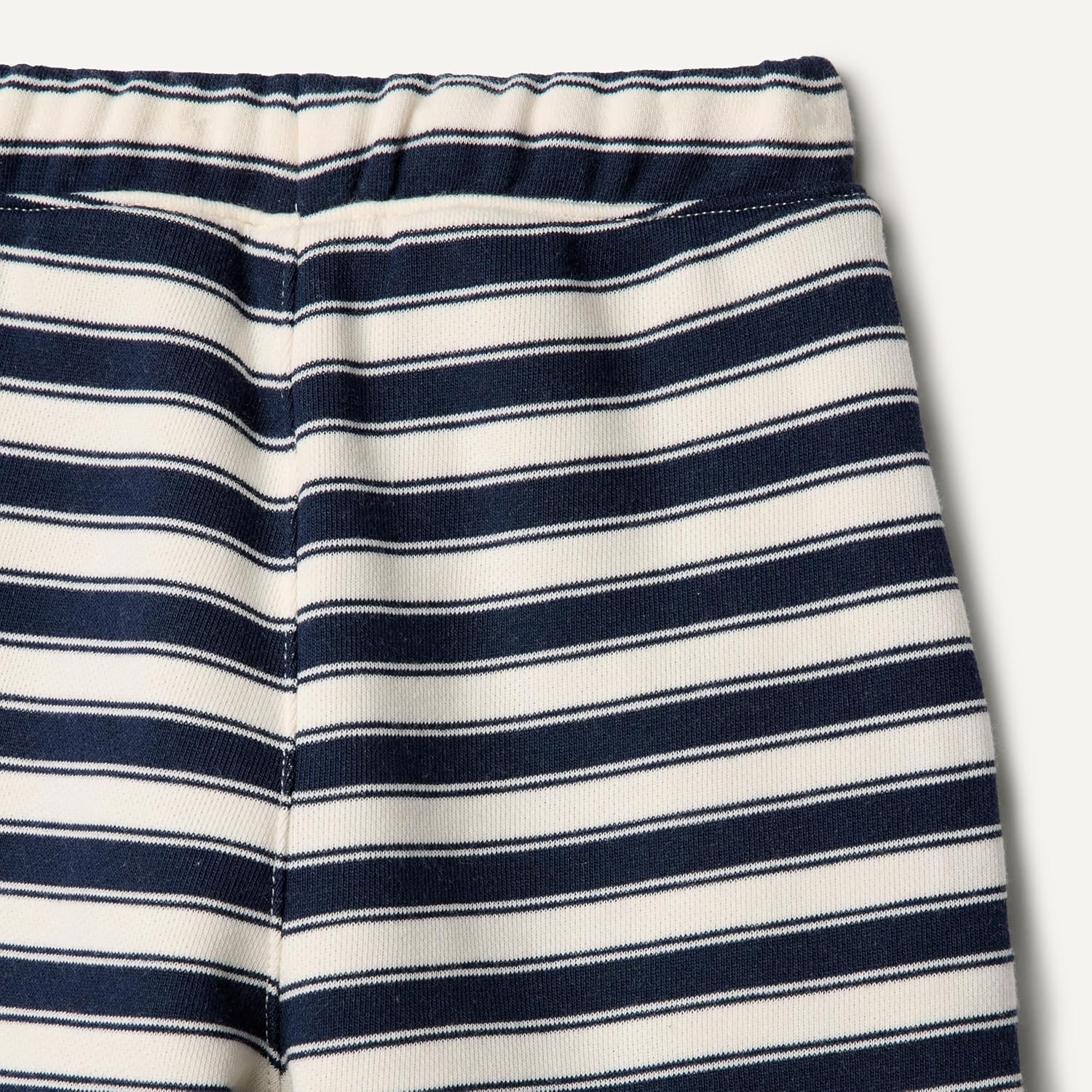 Thumbnail 3 de Amazon Essentials x Sofia Grainge Baby Boys' Pull-On Knit Shorts (Pack of 2)