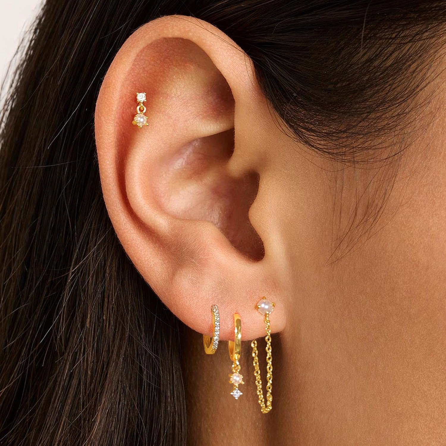 Detalle de SELSHE Hoop Earring Set, 14K Gold-Plated