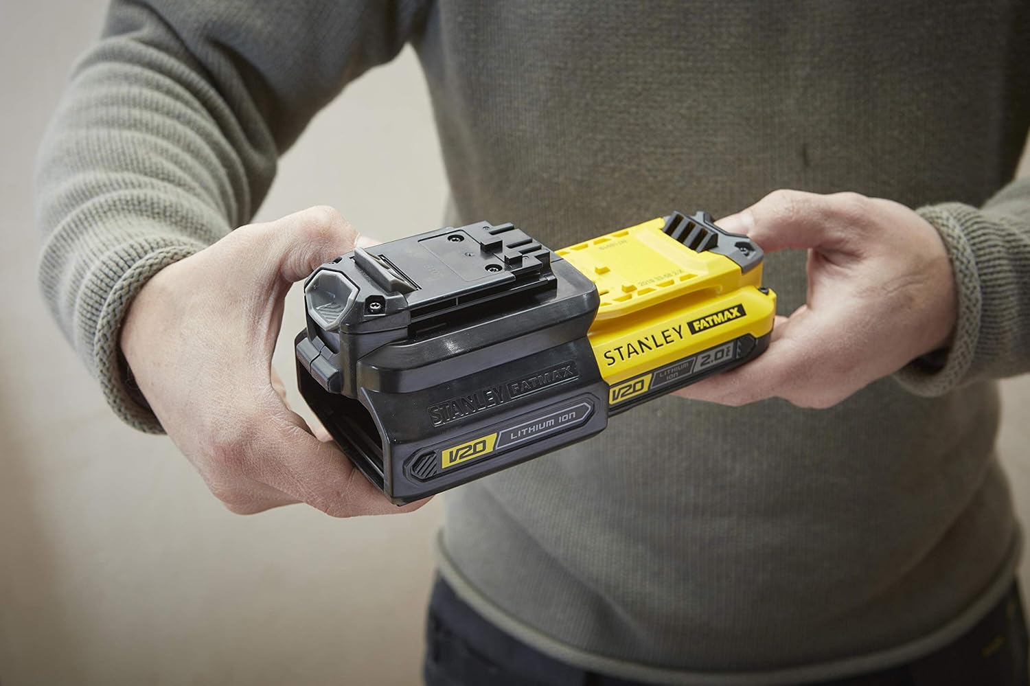 Thumbnail 2 de STANLEY FATMAX SFMCB100 XJ Adaptador V20 18V