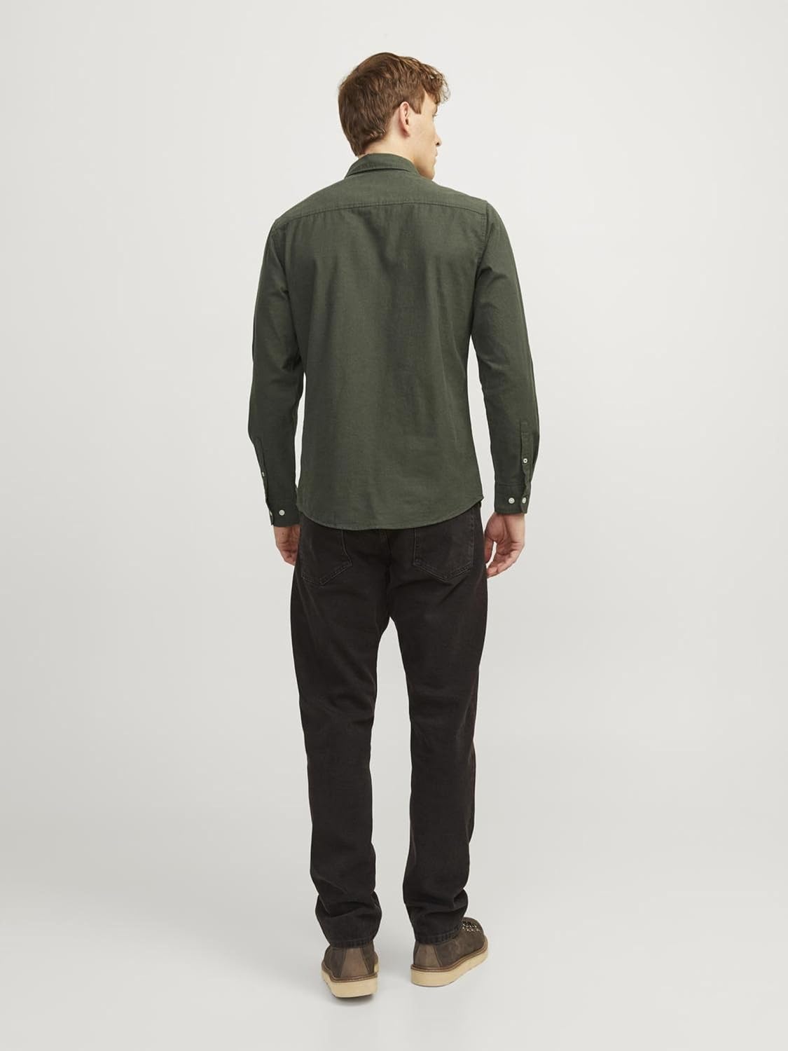 Detalle de JACK & JONES men’s long-sleeve collared shirt (slim fit) in 100% cotton