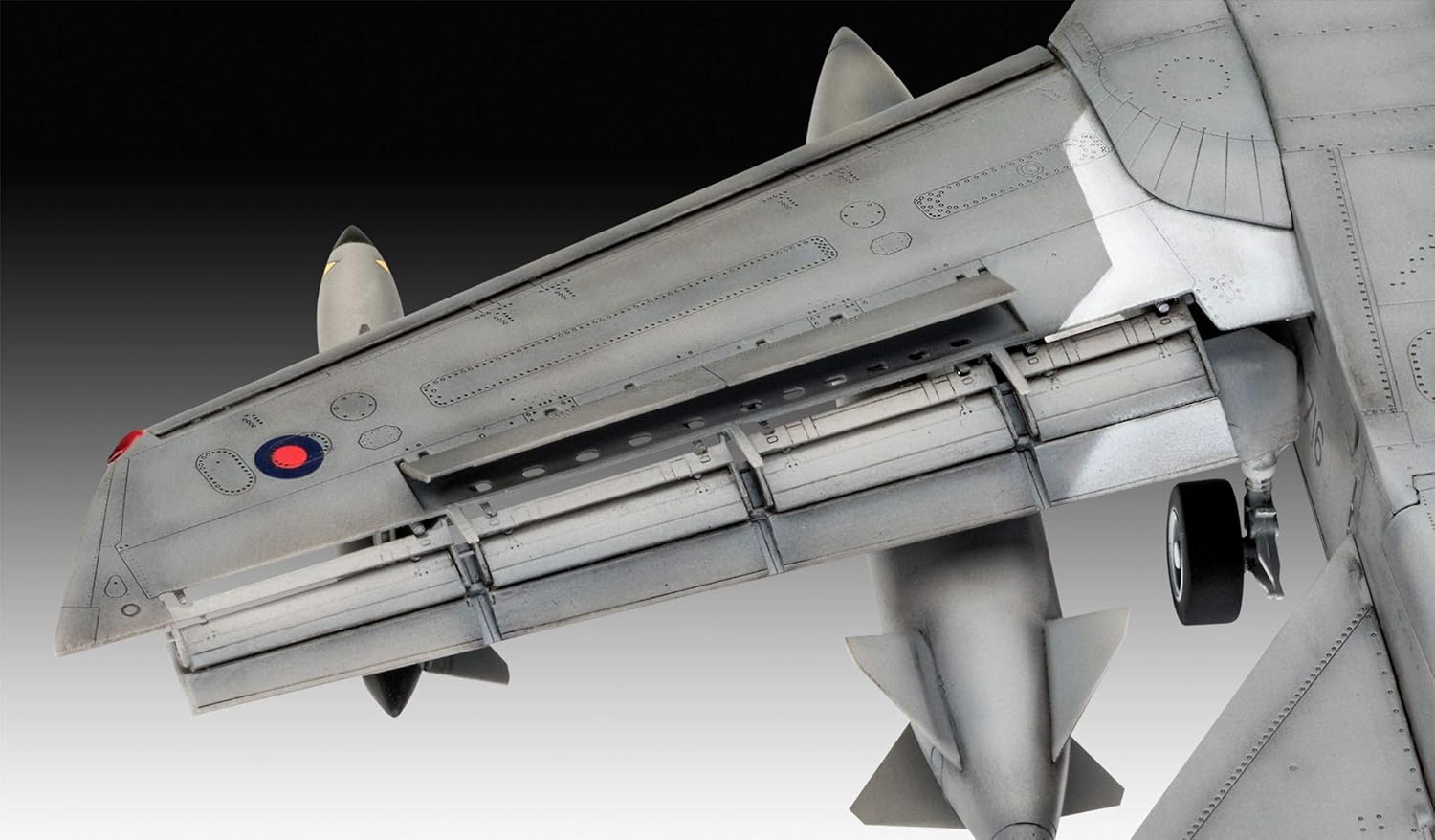 Detalle 2 de Revell Tornado GR.4 1 modellino RV03853