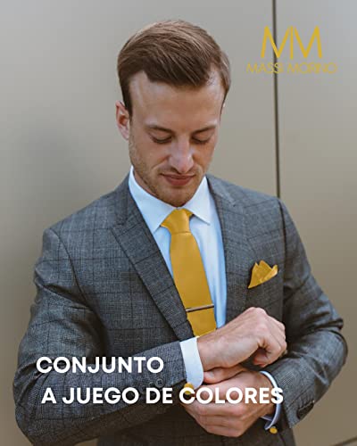 Detalle de Massi Morino Morino – Set 5 en 1: corbata amarilla con pañuelo y accesorios (gemelos, sujetacorbatas) en caja regalo