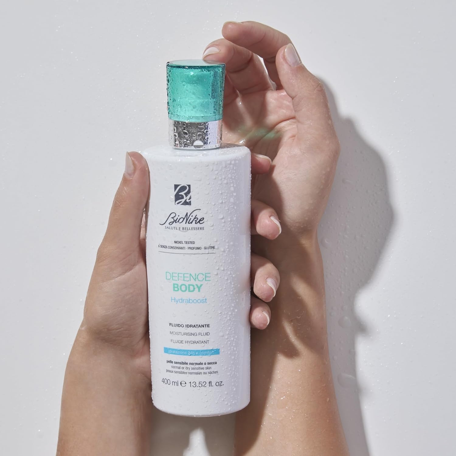 Detalle 2 de Bionike Defence Body Hydraboost Fluido Idratante Corpo 24H per pelli sensibili, 400 ml