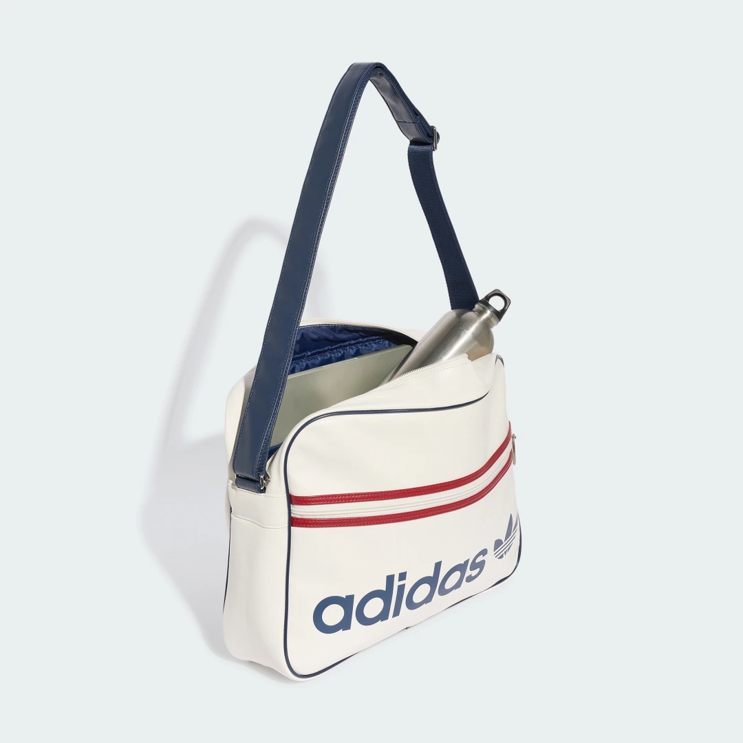 Detalle 2 de Bolso bandolera Airliner OG de Adidas - comodidad y estilo en color Blanco
