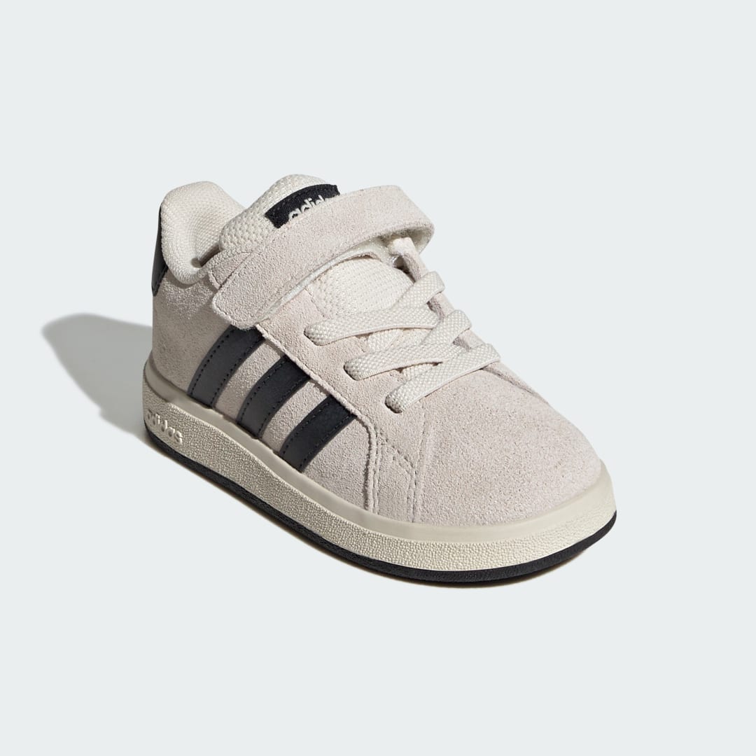 Detalle 2 de Zapatilla Grand Court 2.0 de Adidas – estilo clásico en blanco