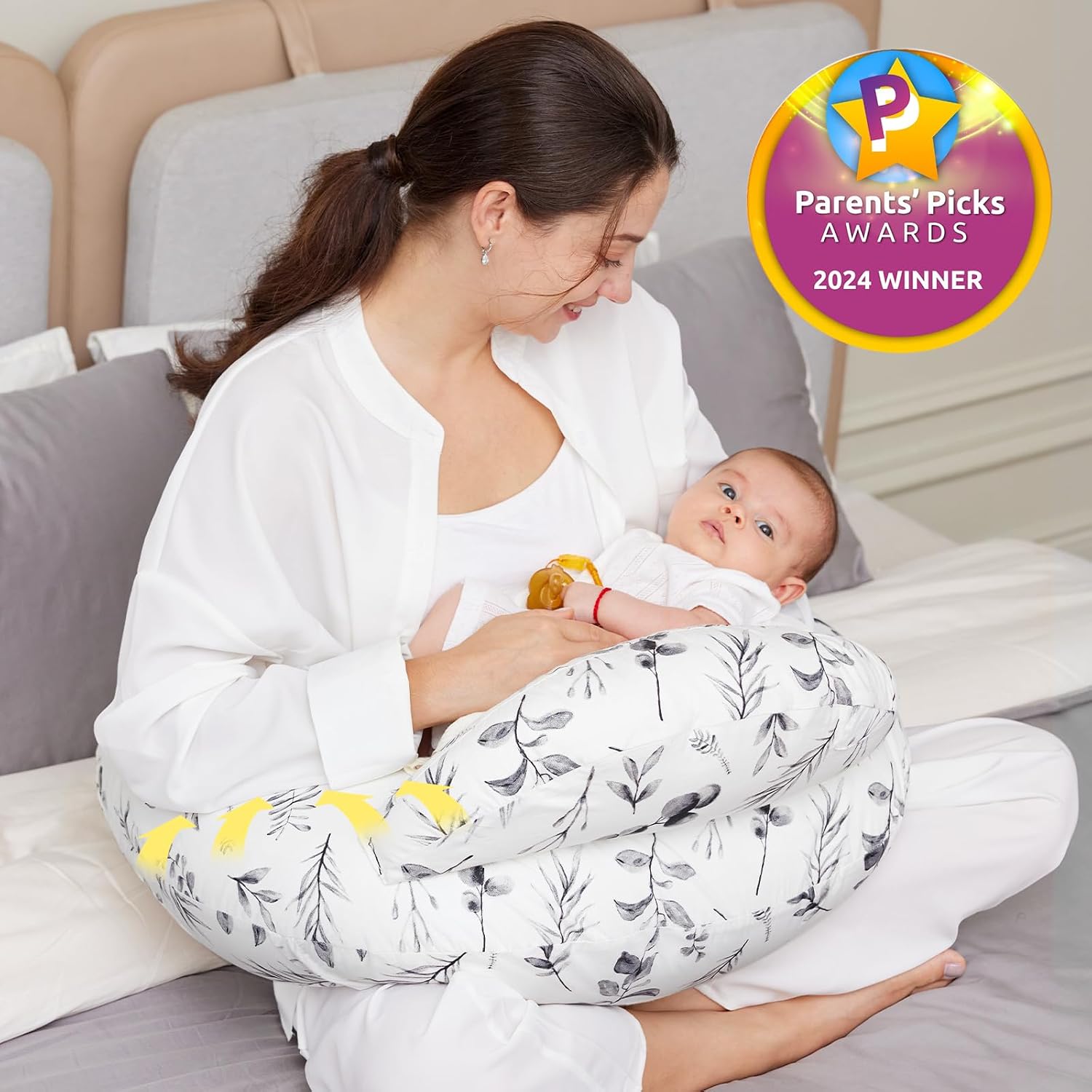 Thumbnail 6 de momcozy Nursing Pillow, Ergonomic Breastfeeding Support with Ink Wash Leaves - A practical helper for comfy feeding