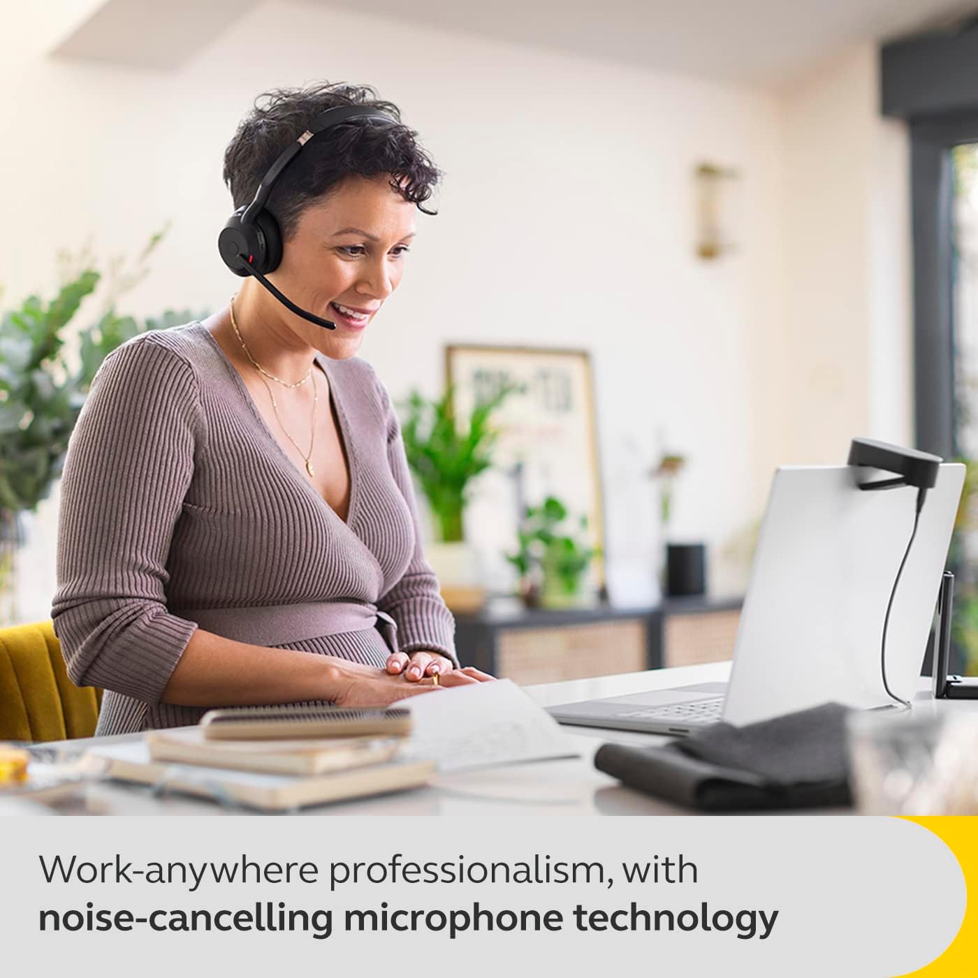 Thumbnail 5 de Jabra Evolve2 55 Stereo Wireless Headset with AirComfort, ANC, and UC Compatibility