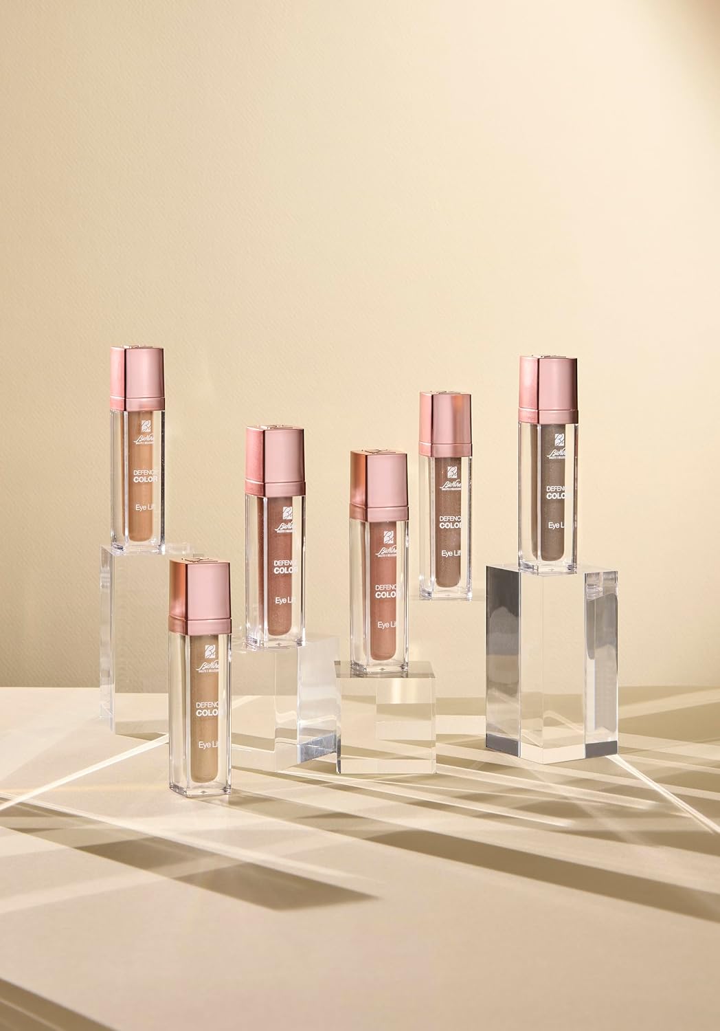 Thumbnail 6 de Bionike Defence Color Ombretto Occhi Liquido Eye Lift N.601 Gold Sand, long lasting waterproof