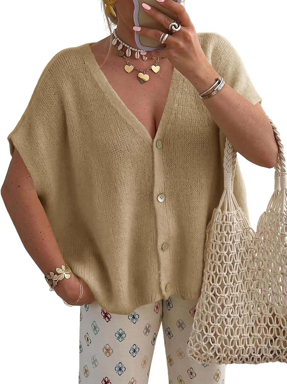 Detalle 2 de Saodimallsu Women’s Oversized Batwing Short Sleeve Cardigan (V-Neck, Button-Down)