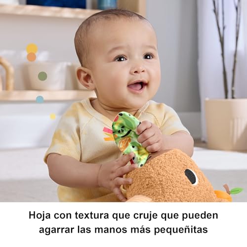 Thumbnail 4 de Fisher-Price Capibara Abracitos y Jueguecitos: juguete sensorial de peluche con sonajero y mordedor (desde 3 meses) HYR54