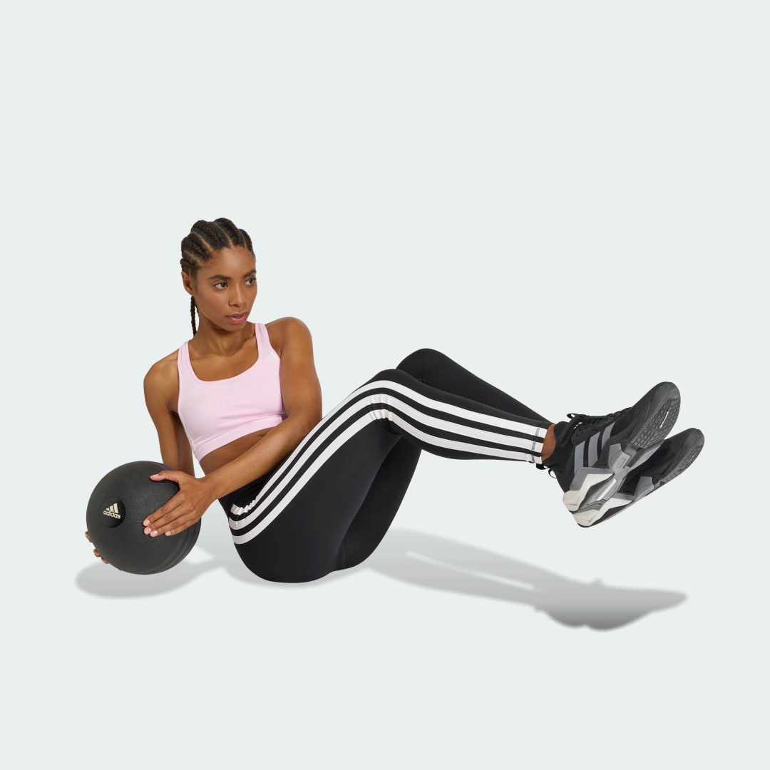 Detalle de Sujetador de entrenamiento Optime Essentials 3 Stripes – Adidas, impacto medio