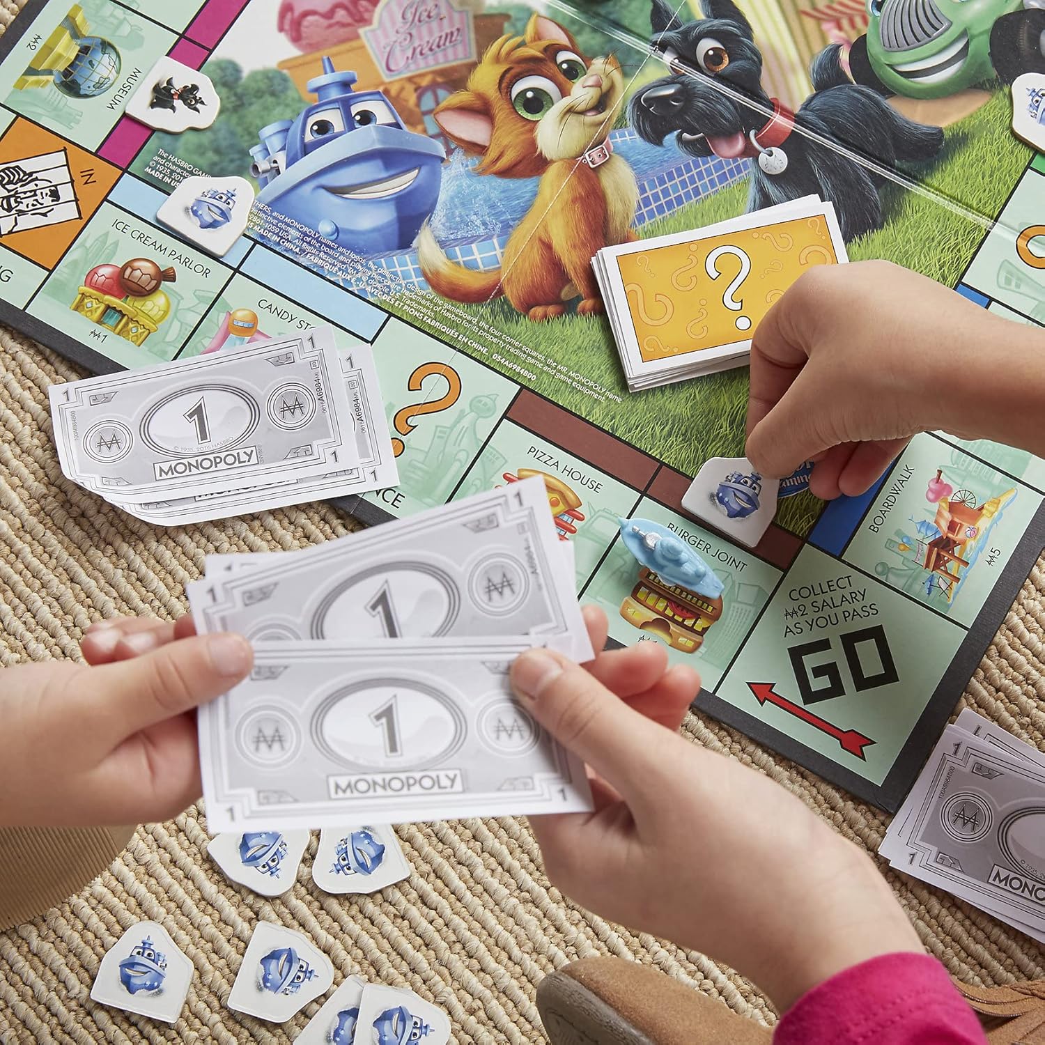 Thumbnail 4 de Monopoly Junior für Kinder ab 5 Jahren – das Geld-Spiel mit freundlichen Figuren