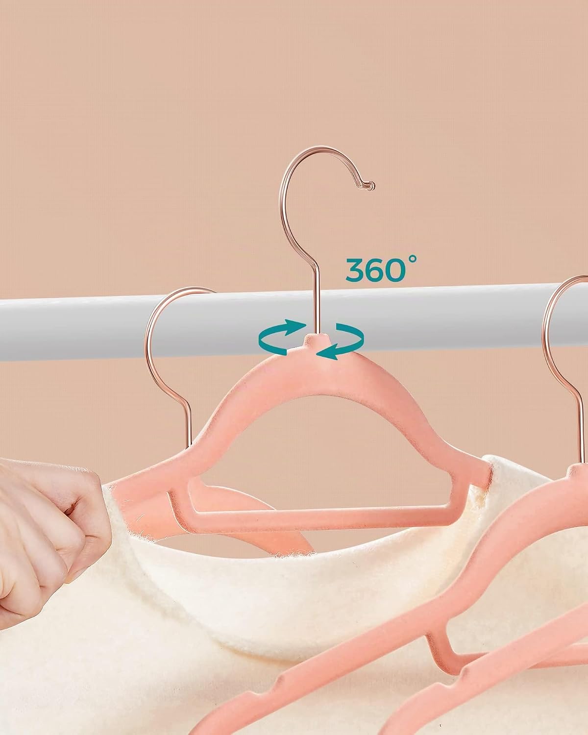Detalle 2 de SONGMICS Grucce Appendiabiti in Velluto 50 Pezzi CRF21PK50 – Salvaspazio, Antiscivolo e Ganci 360°