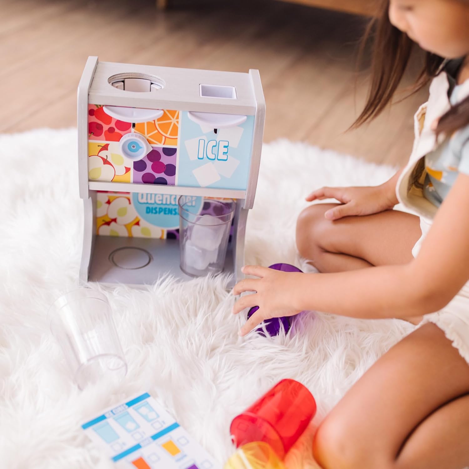 Thumbnail 6 de Melissa & Doug distributore di bevande in legno con bicchieri e inserti (10 pezzi, certificato FSC)