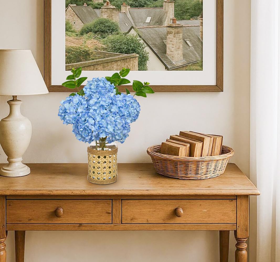 Thumbnail 3 de Oairse Artificial Hydrangea Flowers in Glass Vase with Rattan Cover, 32 cm – Blue Silk Florals for Home & Office Decor