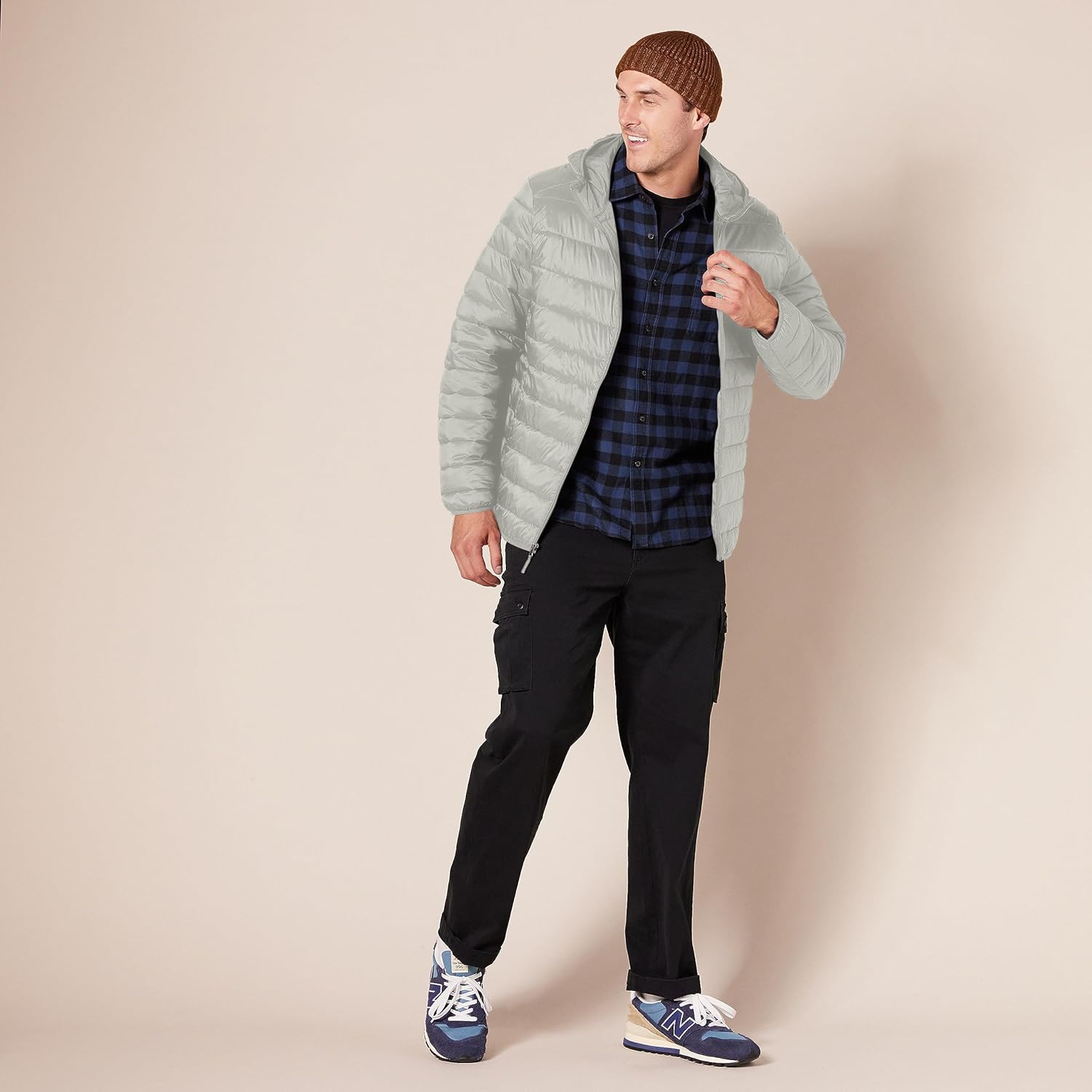 Thumbnail 6 de Amazon Essentials men’s lightweight water-resistant packable hooded puffer jacket