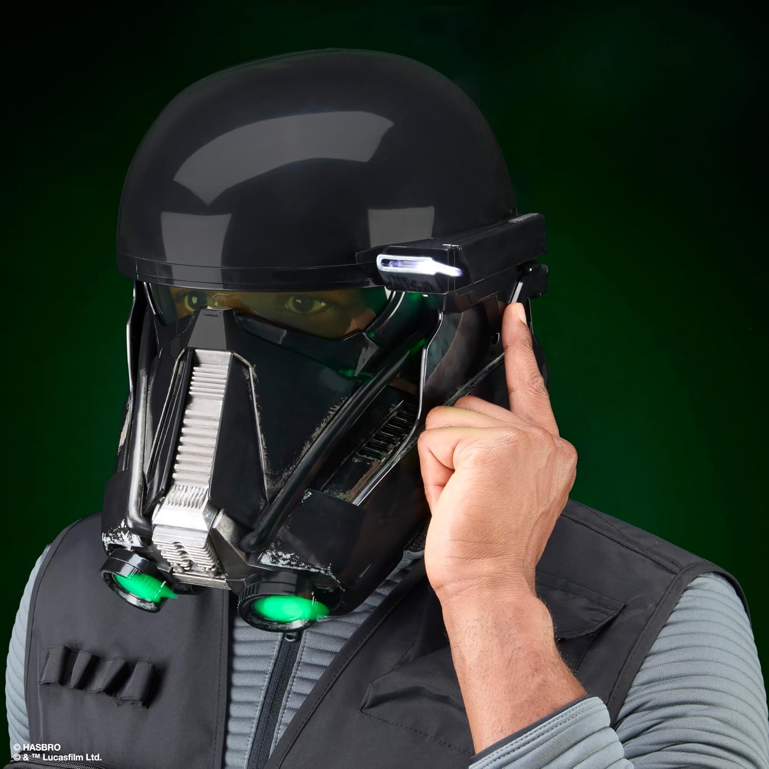 Thumbnail 6 de Star Wars The Black Series Casque électronique premium Death Trooper impérial – cosplay adulte